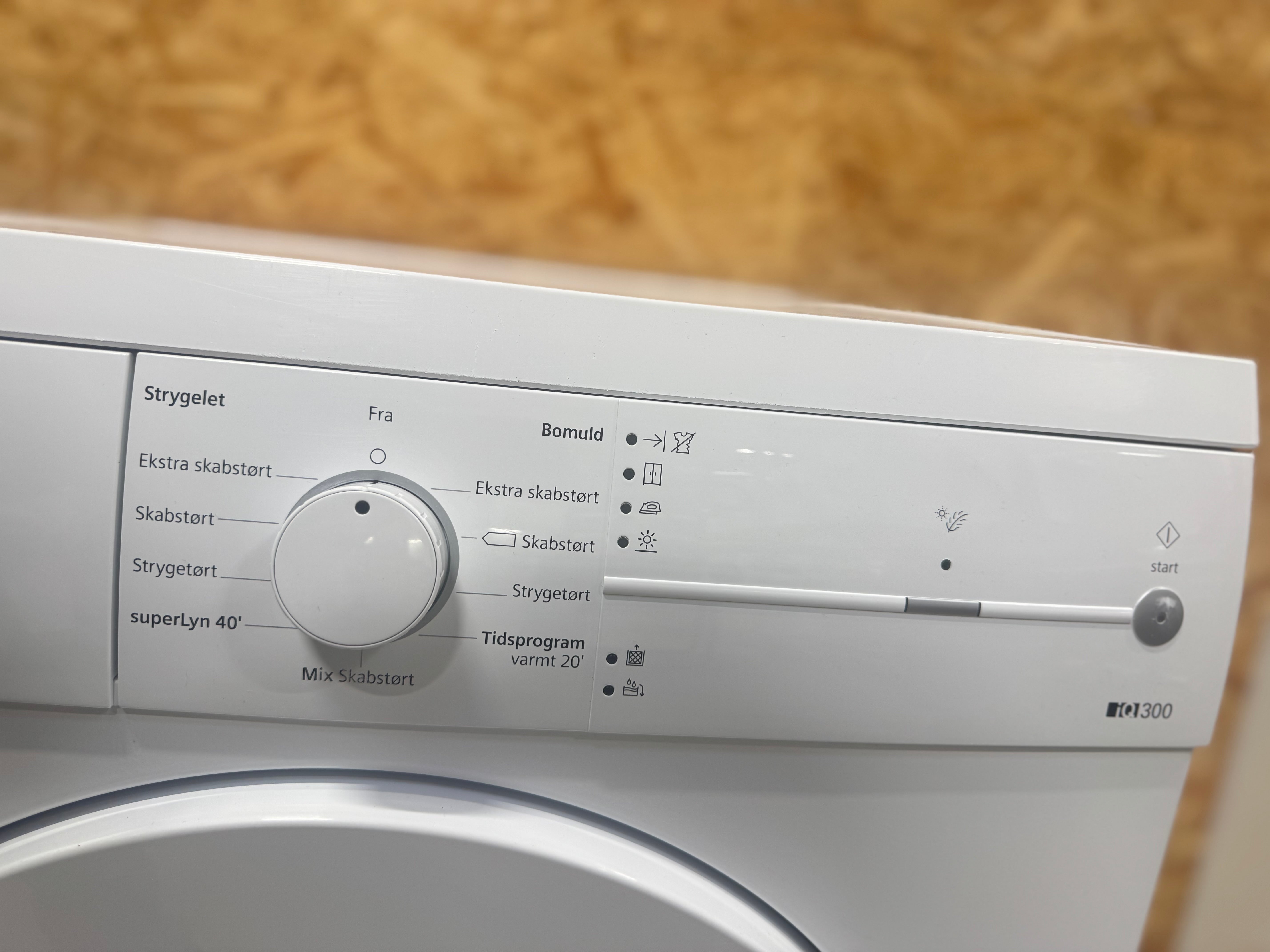 Siemens kondenstørretumbler WT44E1L7DN - D17563