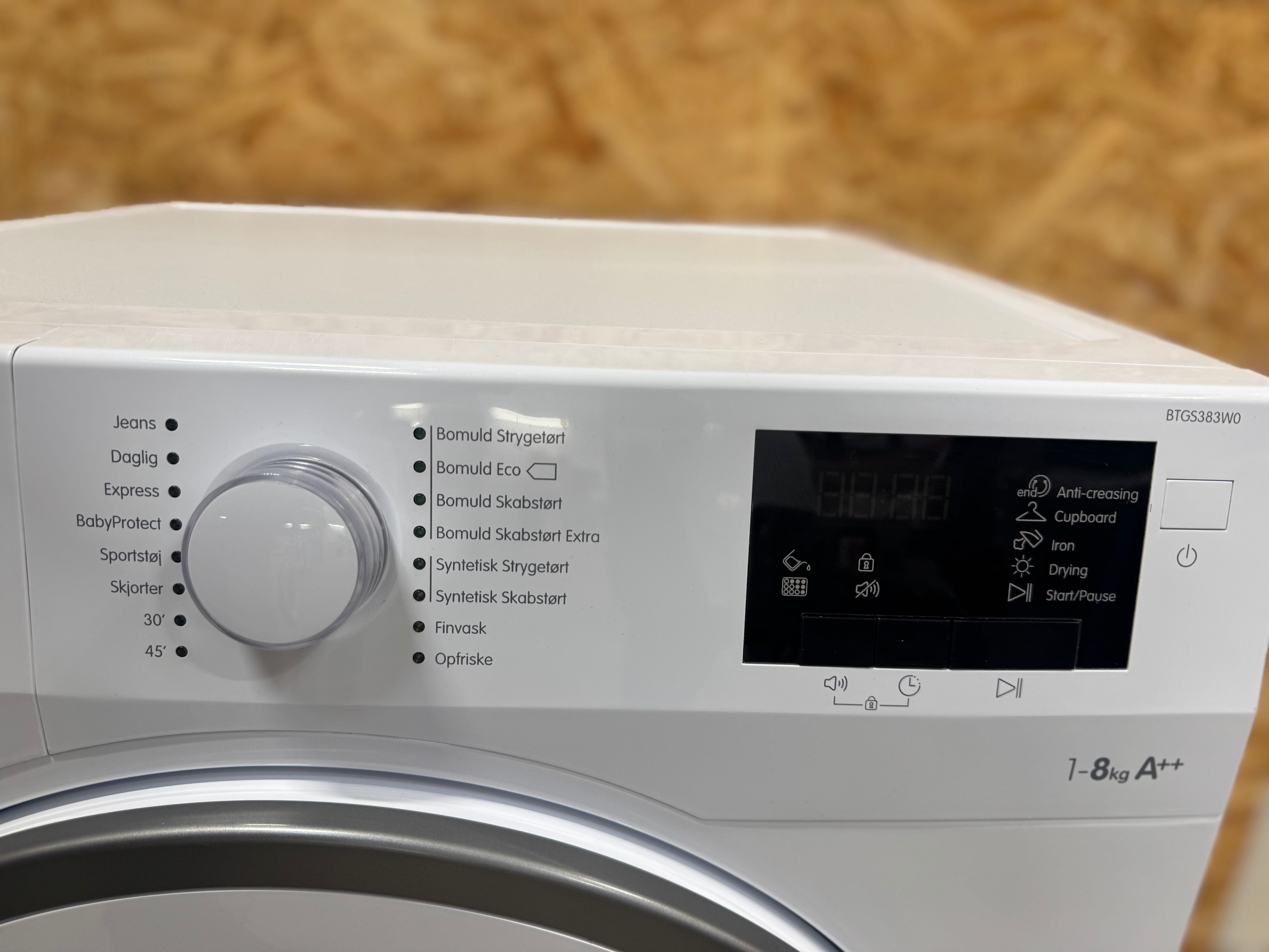 Blomberg Kondenstørretumbler 	BTGS383W0 - D17334