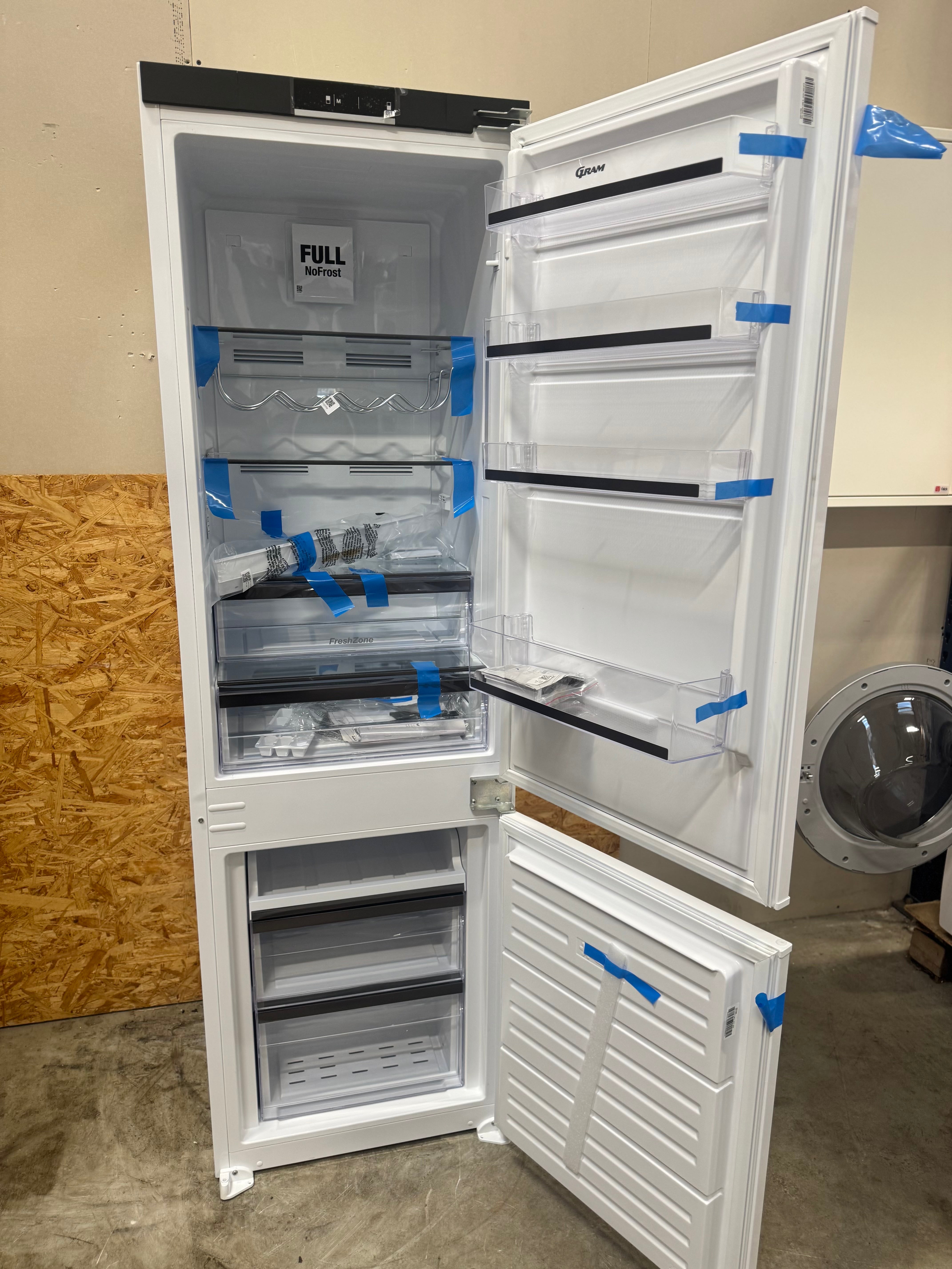 Gram integrerbar køle/fryseskab KFI501775N - D16983