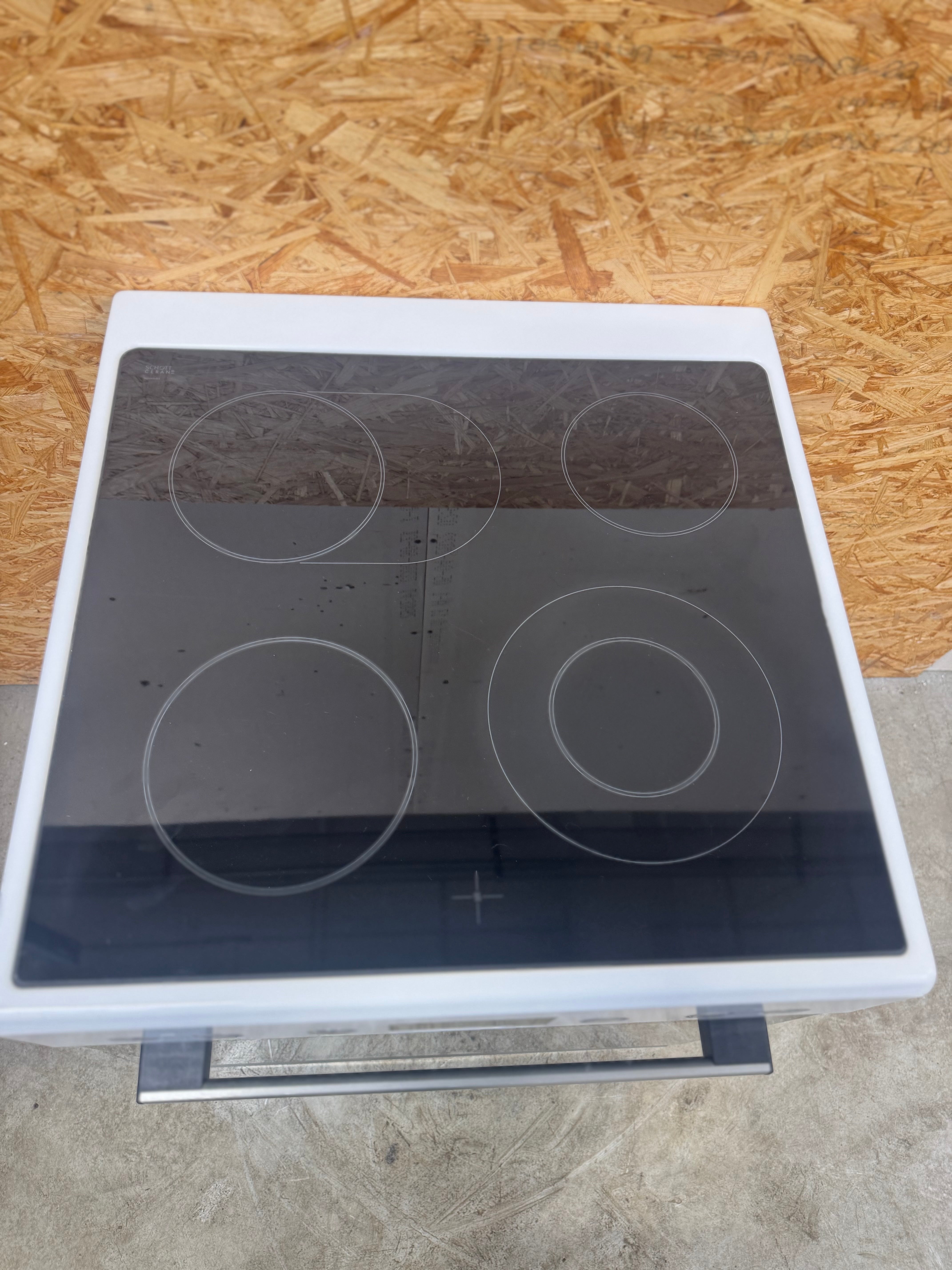 Bosch keramisk komfur HCA764321U - D16993