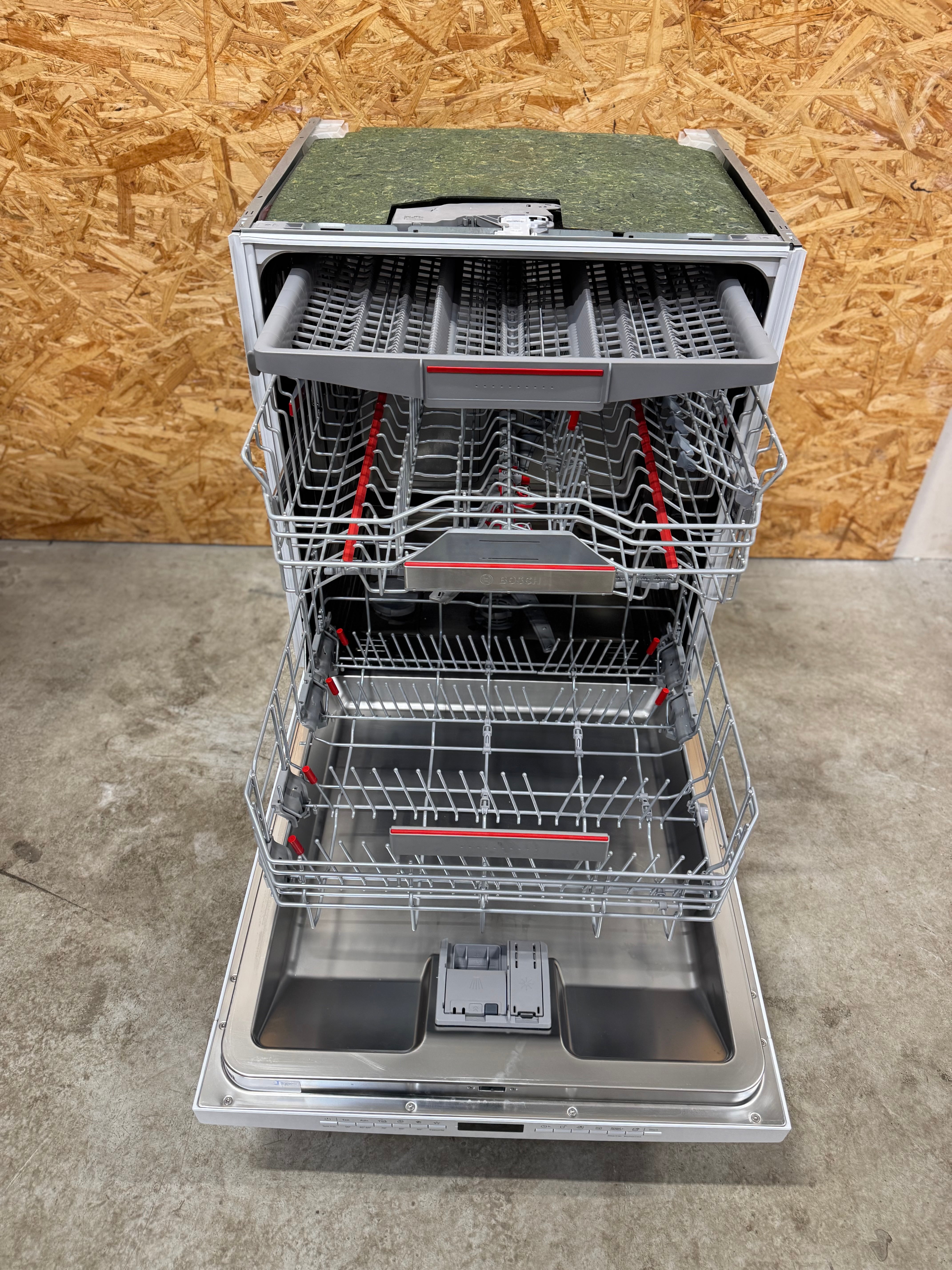 Bosch serie 6 opvaskemaskine SMU6ECW74S - D17322