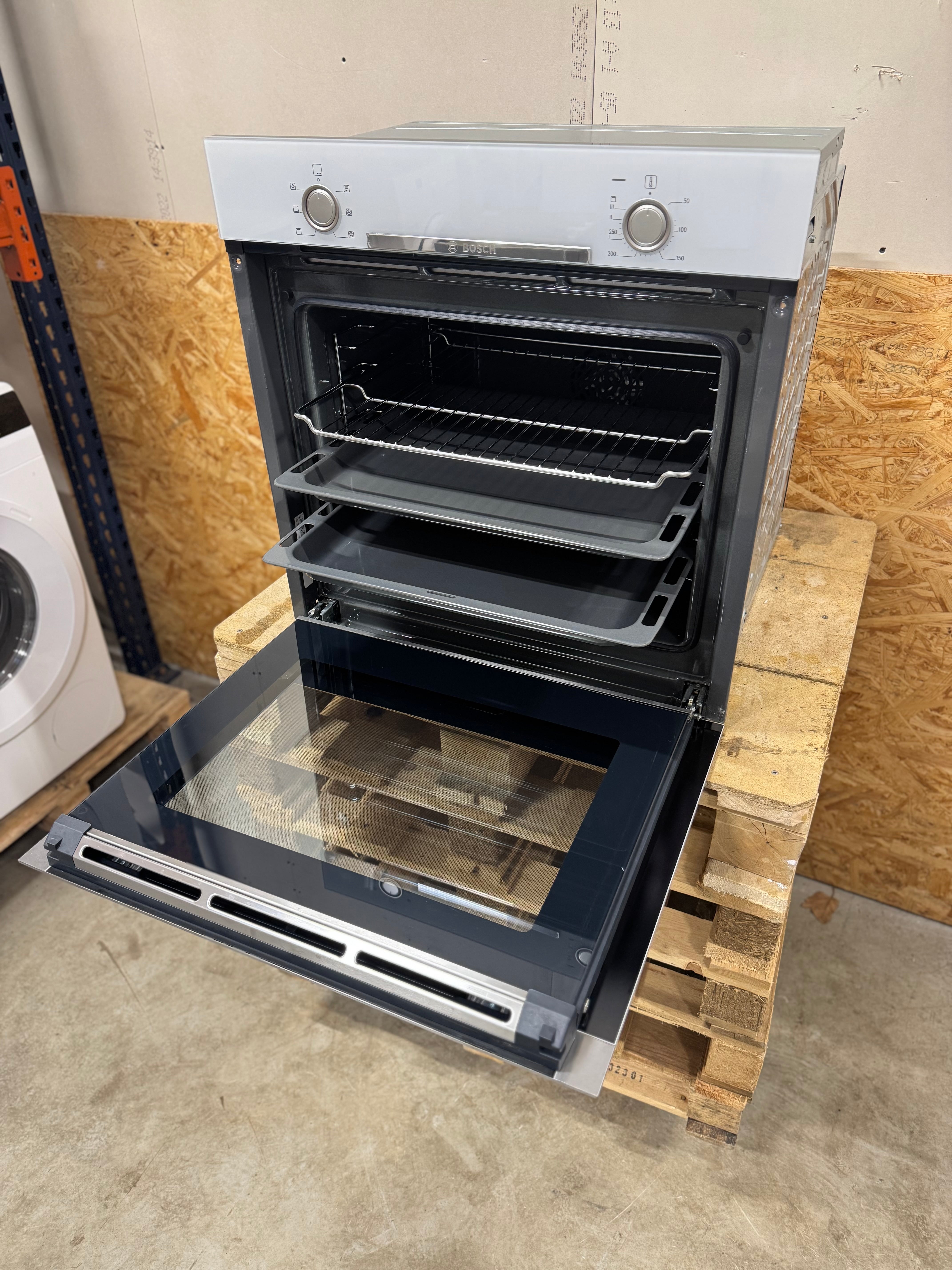 Bosch indbygningsovn HBA530BW0S - D13343
