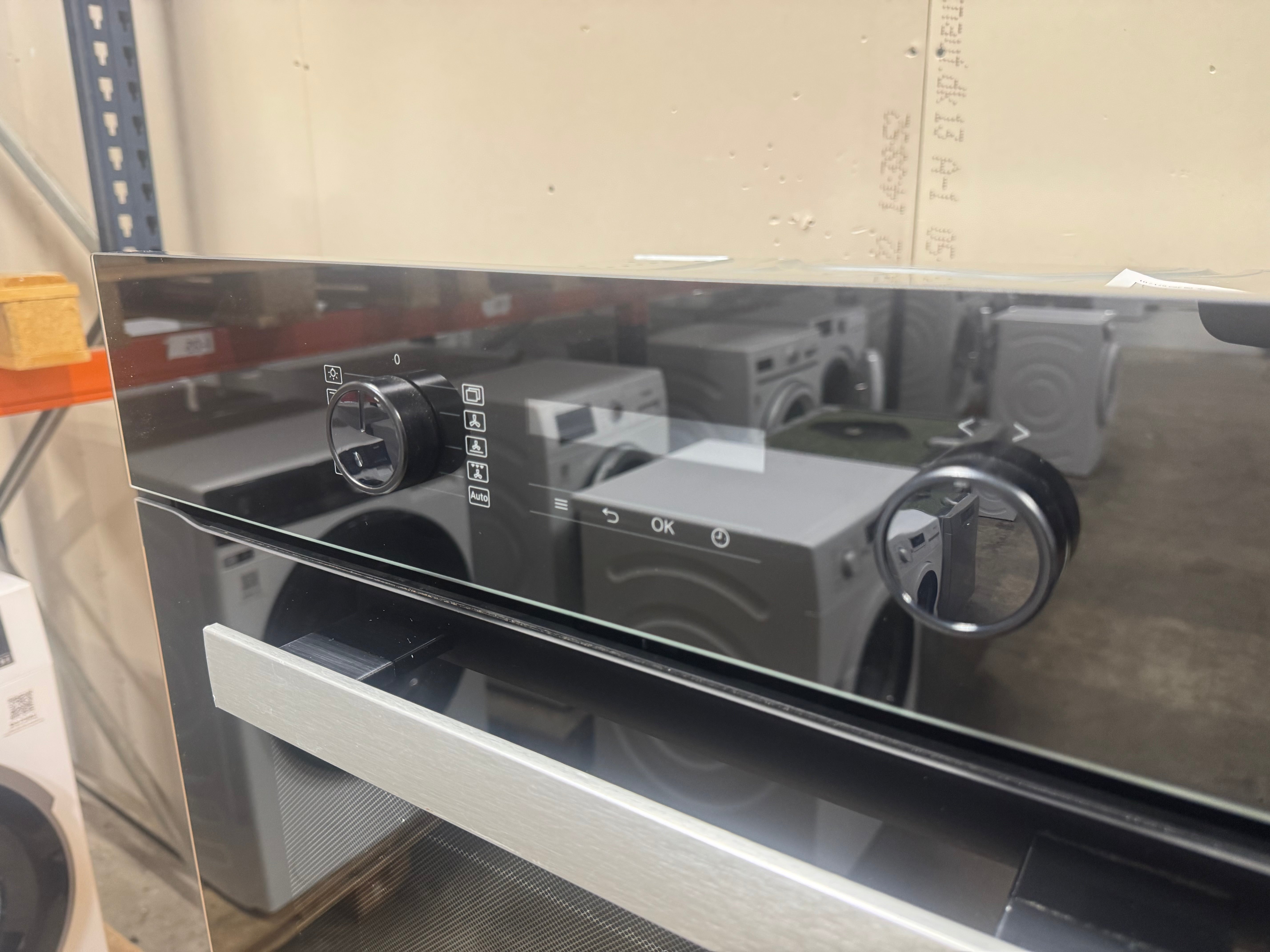 Miele indbygningsovn H2467BP - D17579