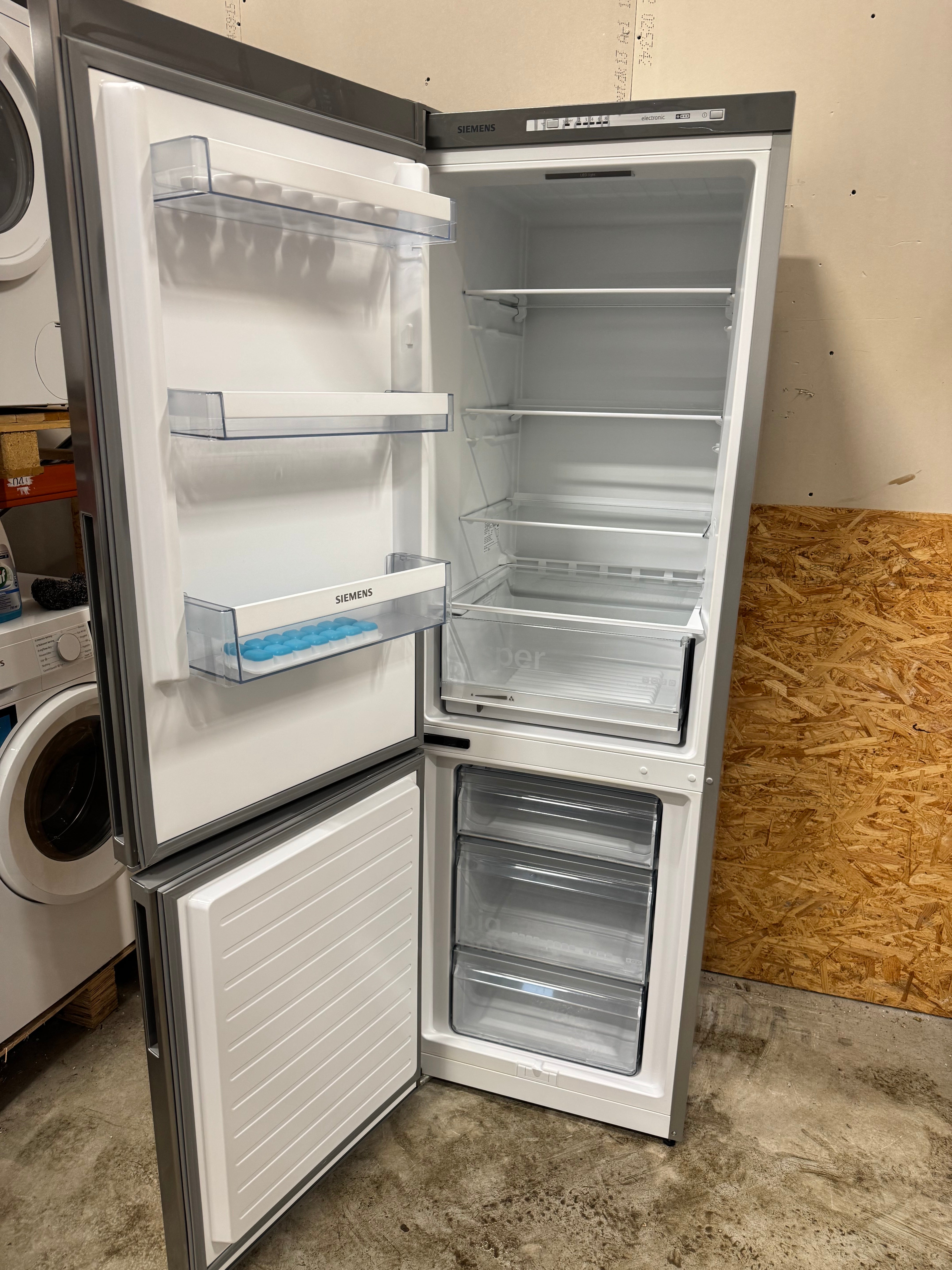 Siemens køle/fryseskab KG36VVI32 - D17289