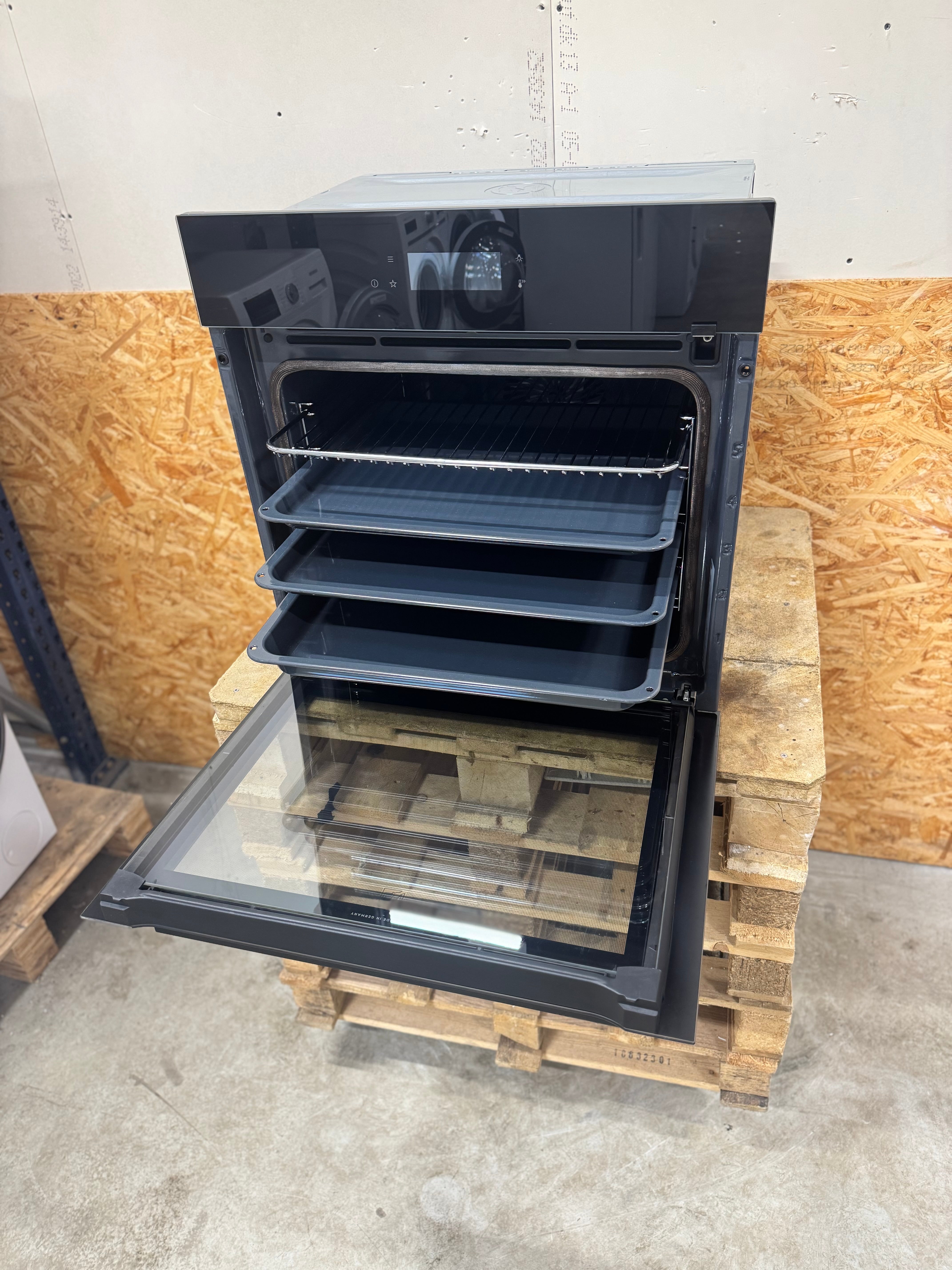 AEG Indbygningsovn BBP8000B1 - D16153