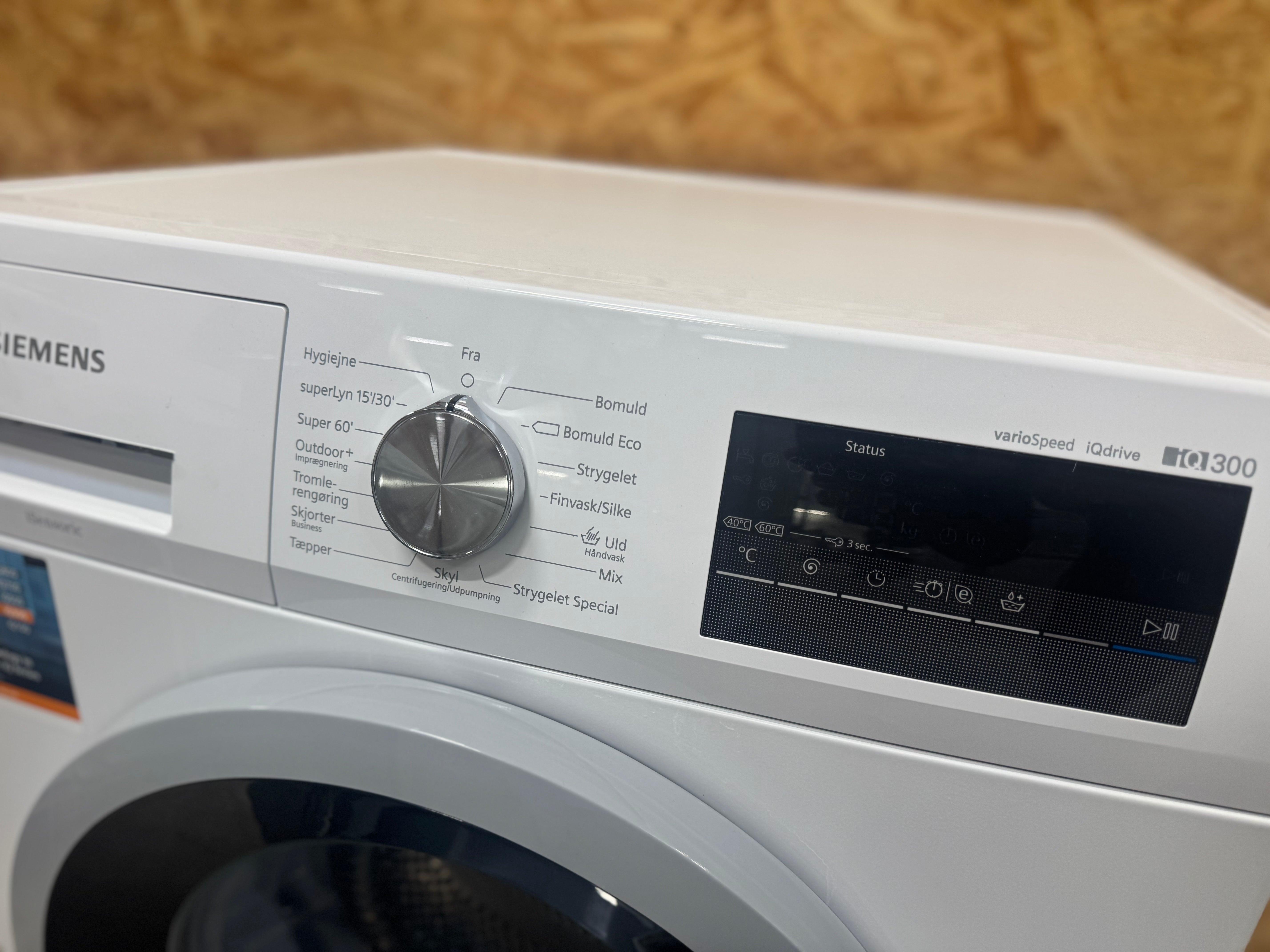 Siemens iQ300 vaskemaskine WM14N1B8DN - D16023