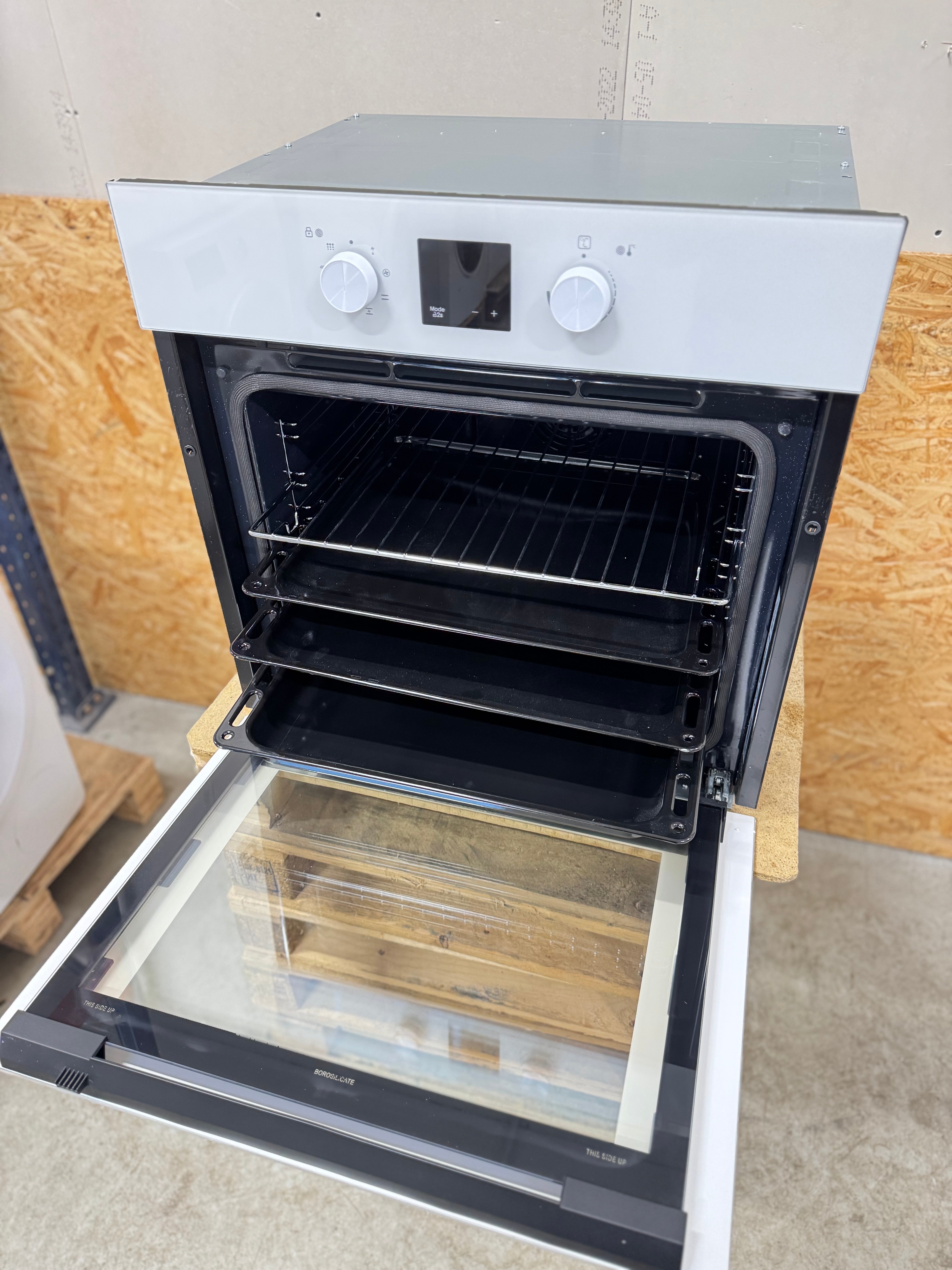 Vestfrost indbygningsovn VBO1260W PYRO-2 - D13257