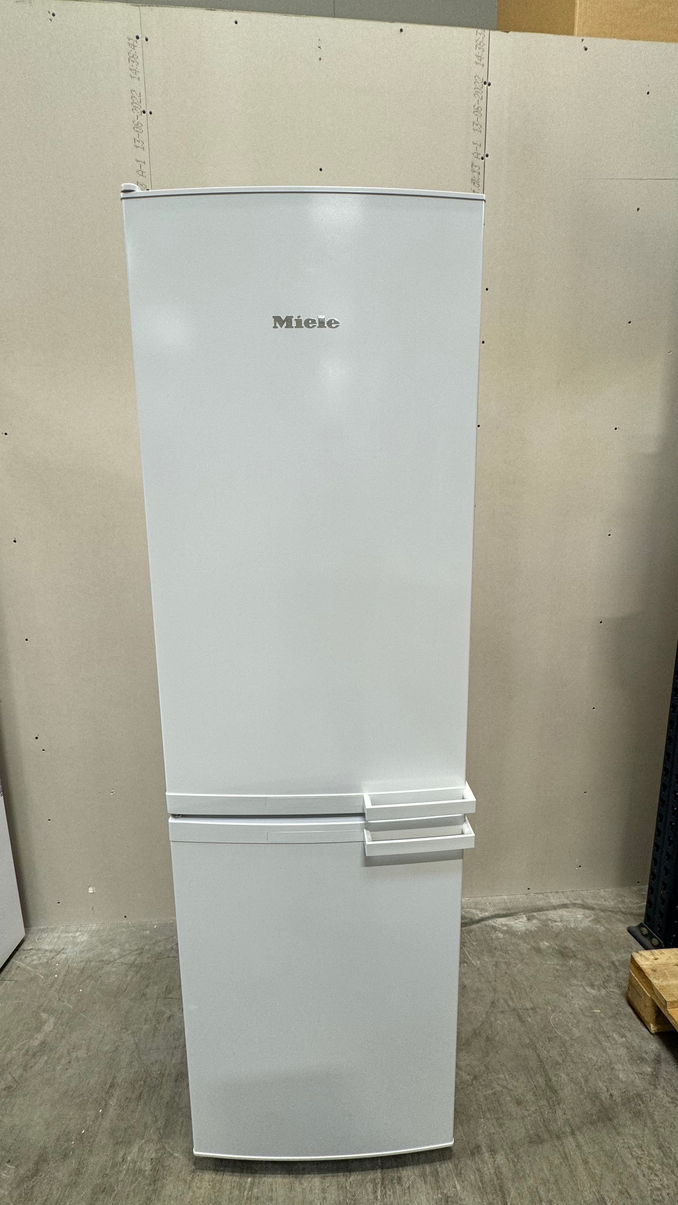 Miele køle/fryseskab KD28052WS - D15257