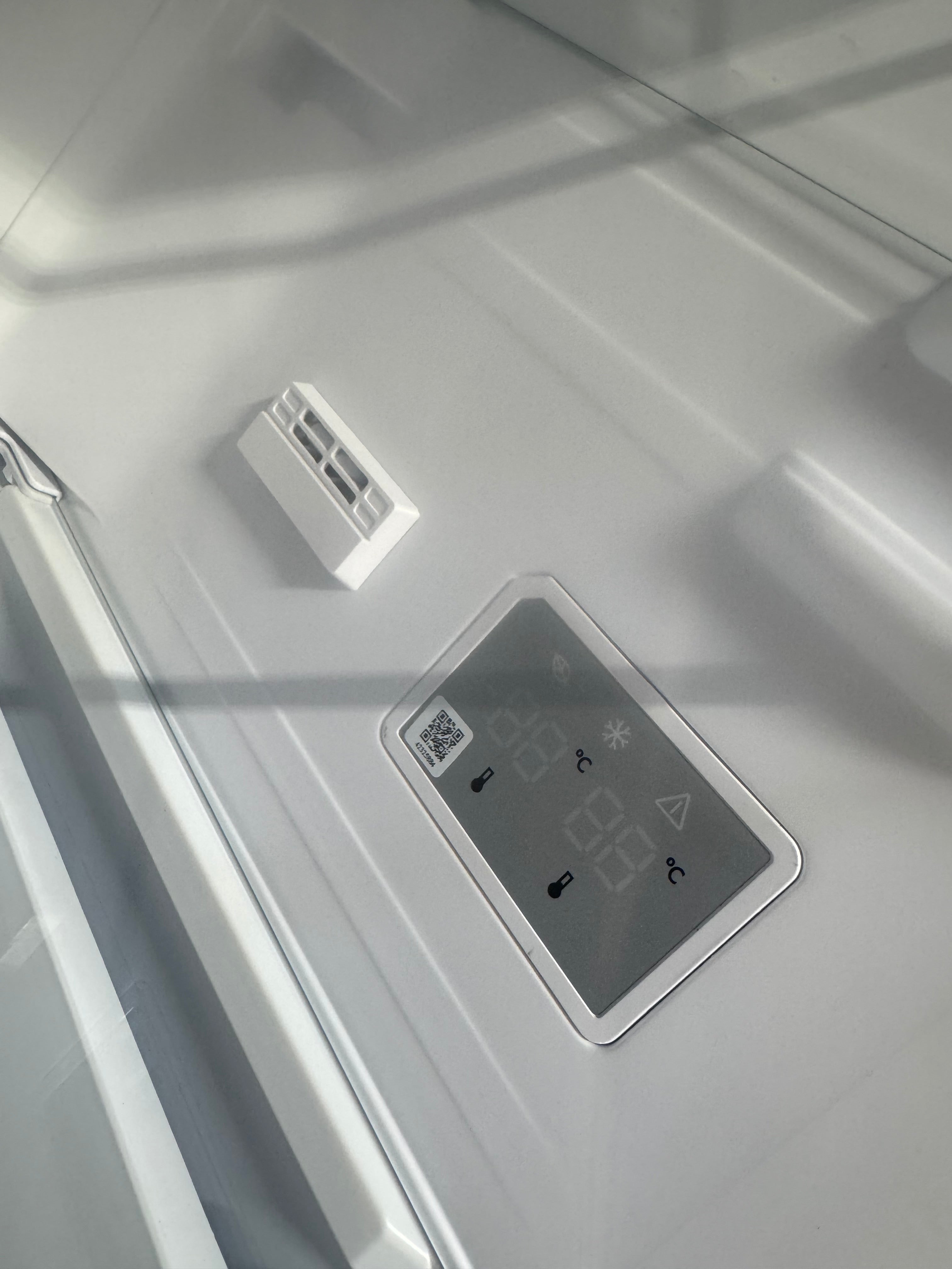 Electrolux køle/fryseskab LNC7ME32W4 - D17926