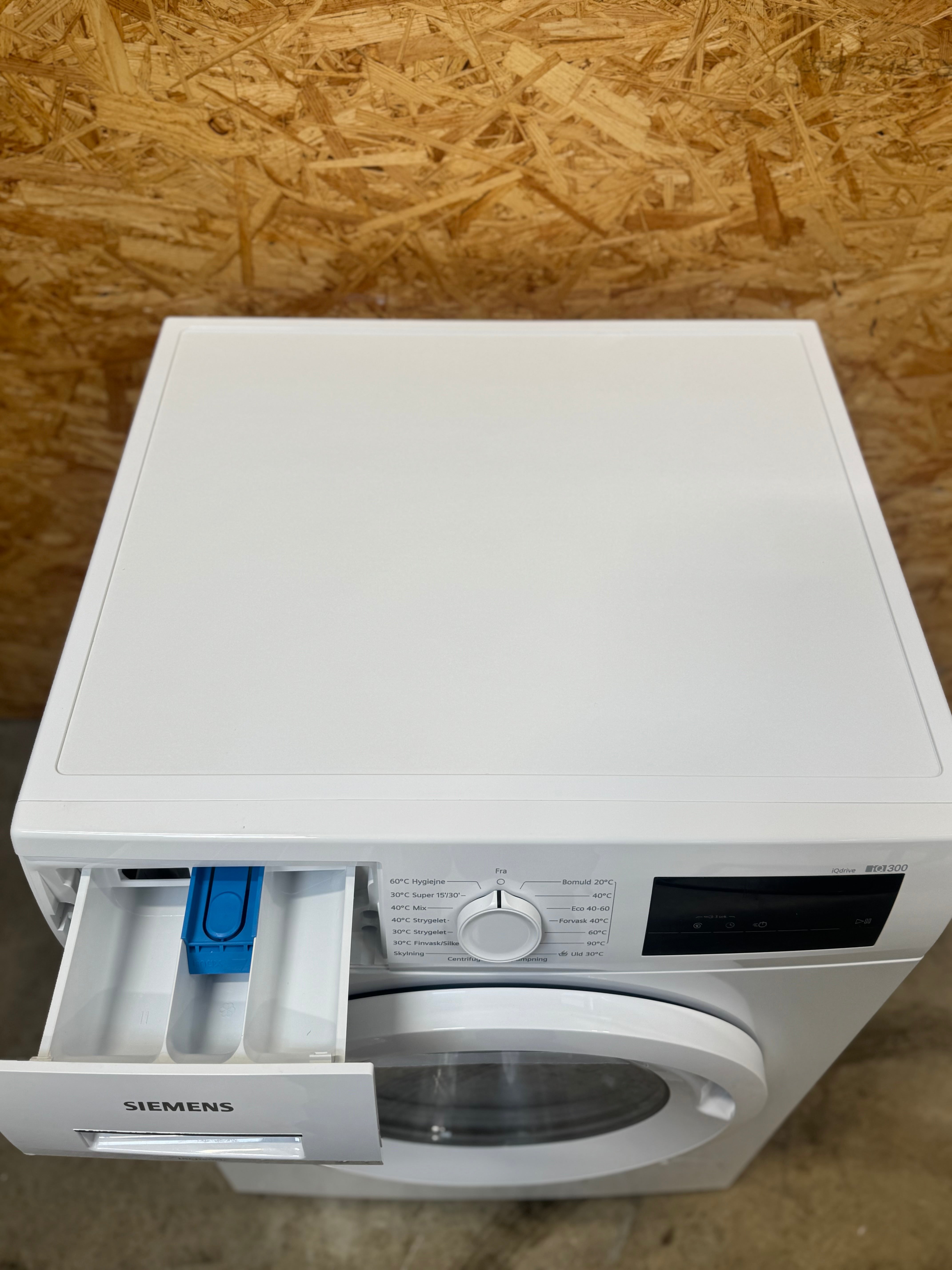Siemens iQ300 vaskemaskine WM14N0L5DN - D14676