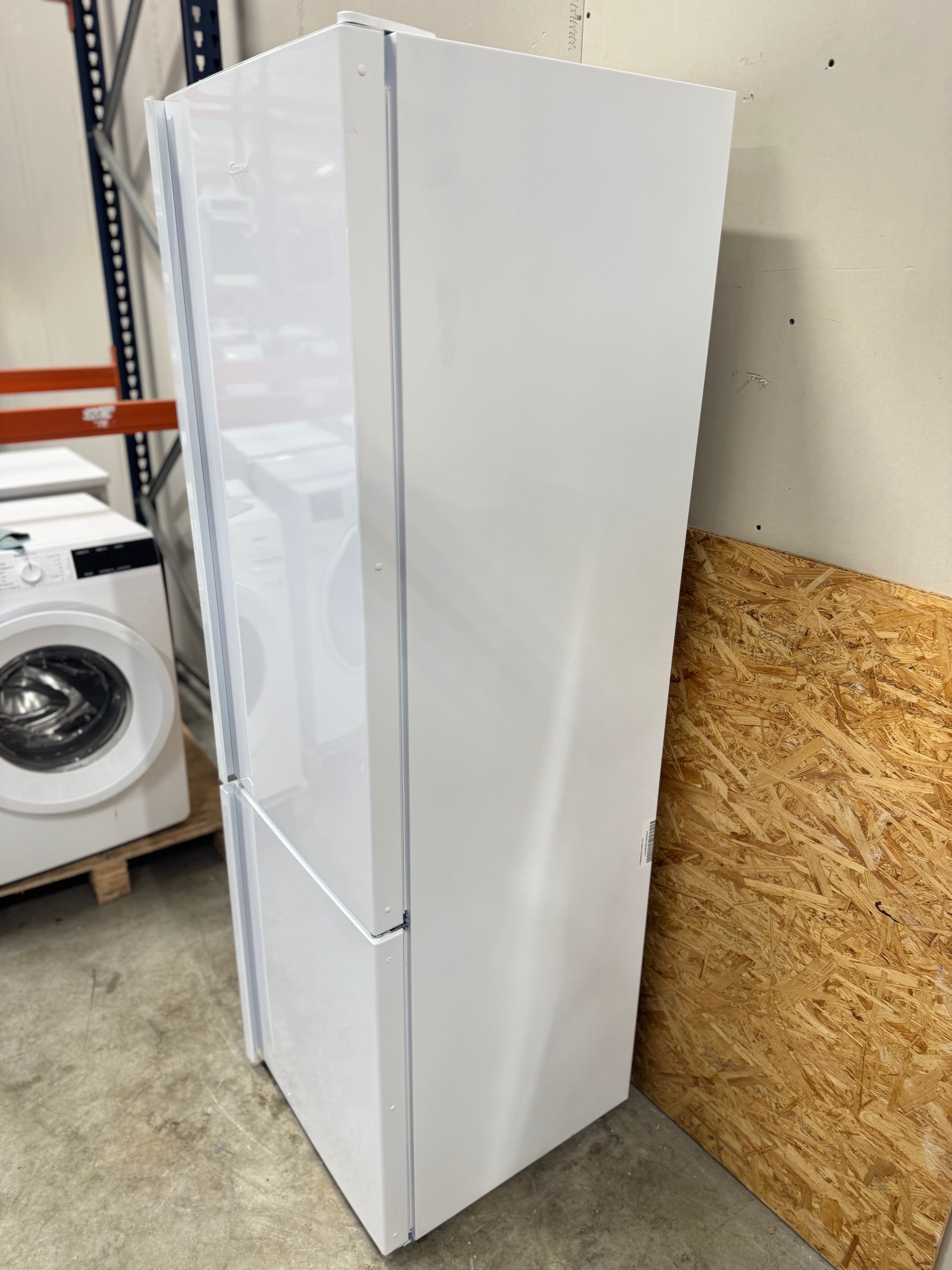 Gram køle/fryseskab KF471854 - D13346