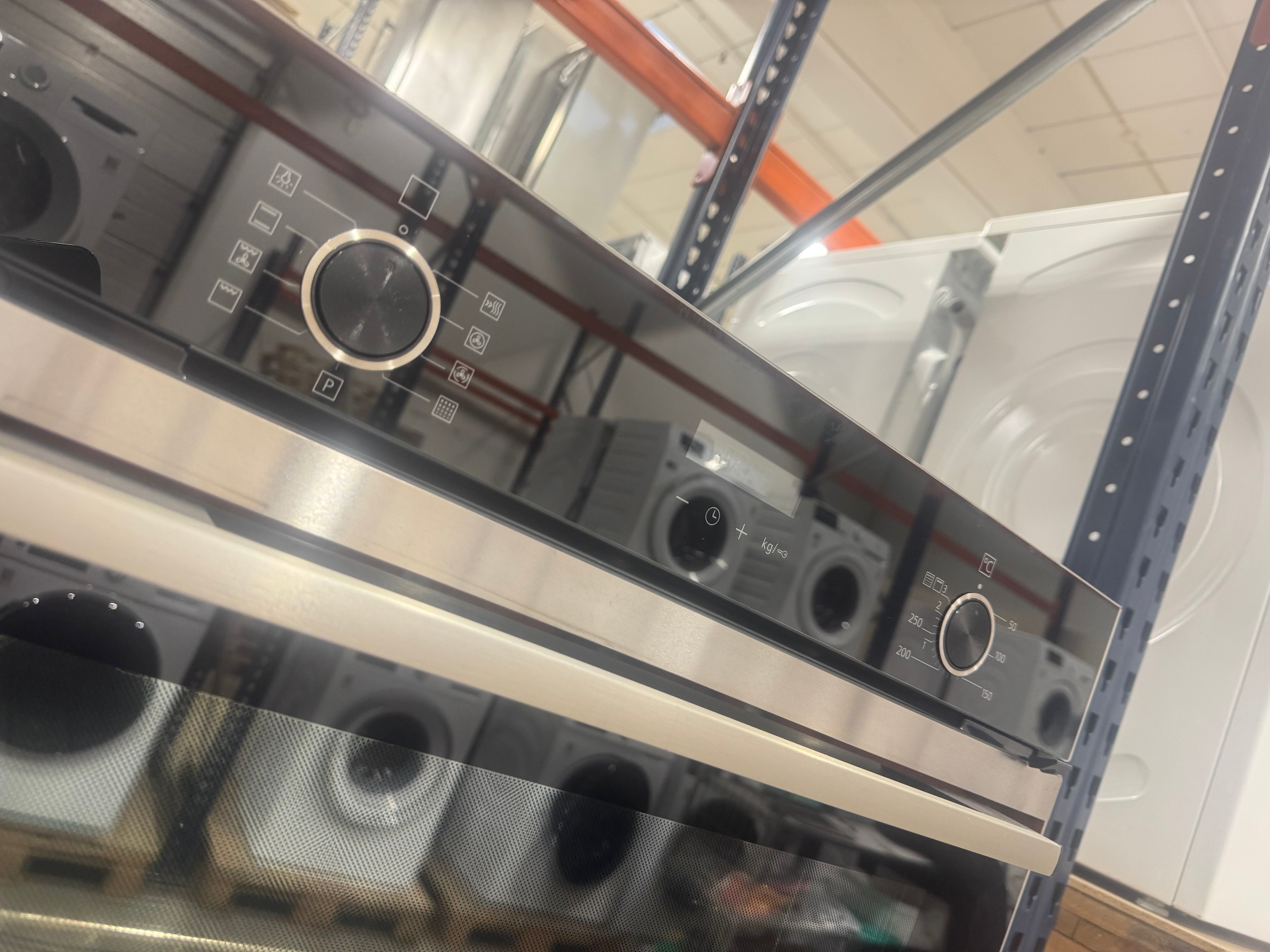 Siemens iQ300 indbygningsovn HB273ABS0S - D17776