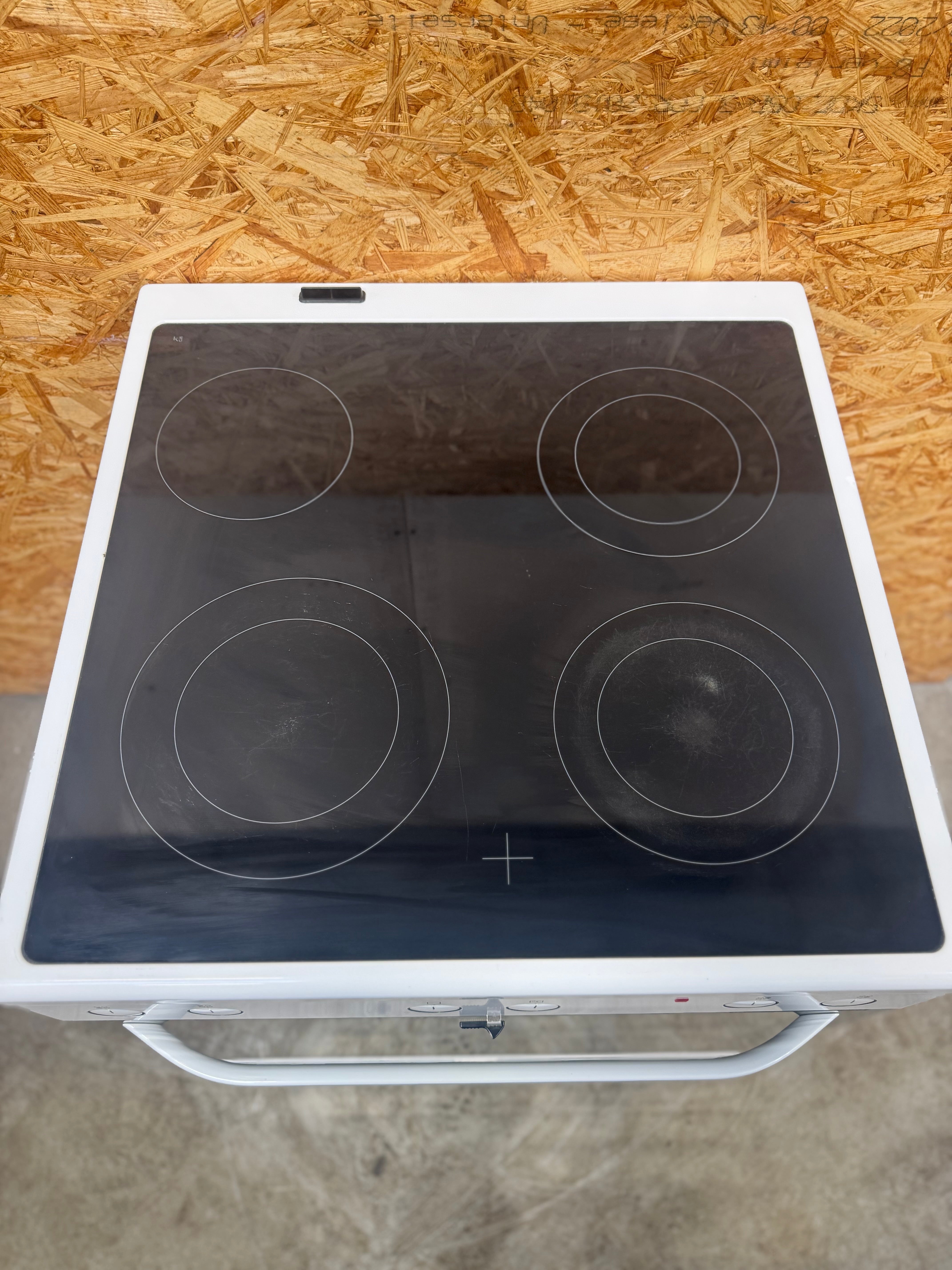 Voss keramisk komfur ELK13039HV - D17014