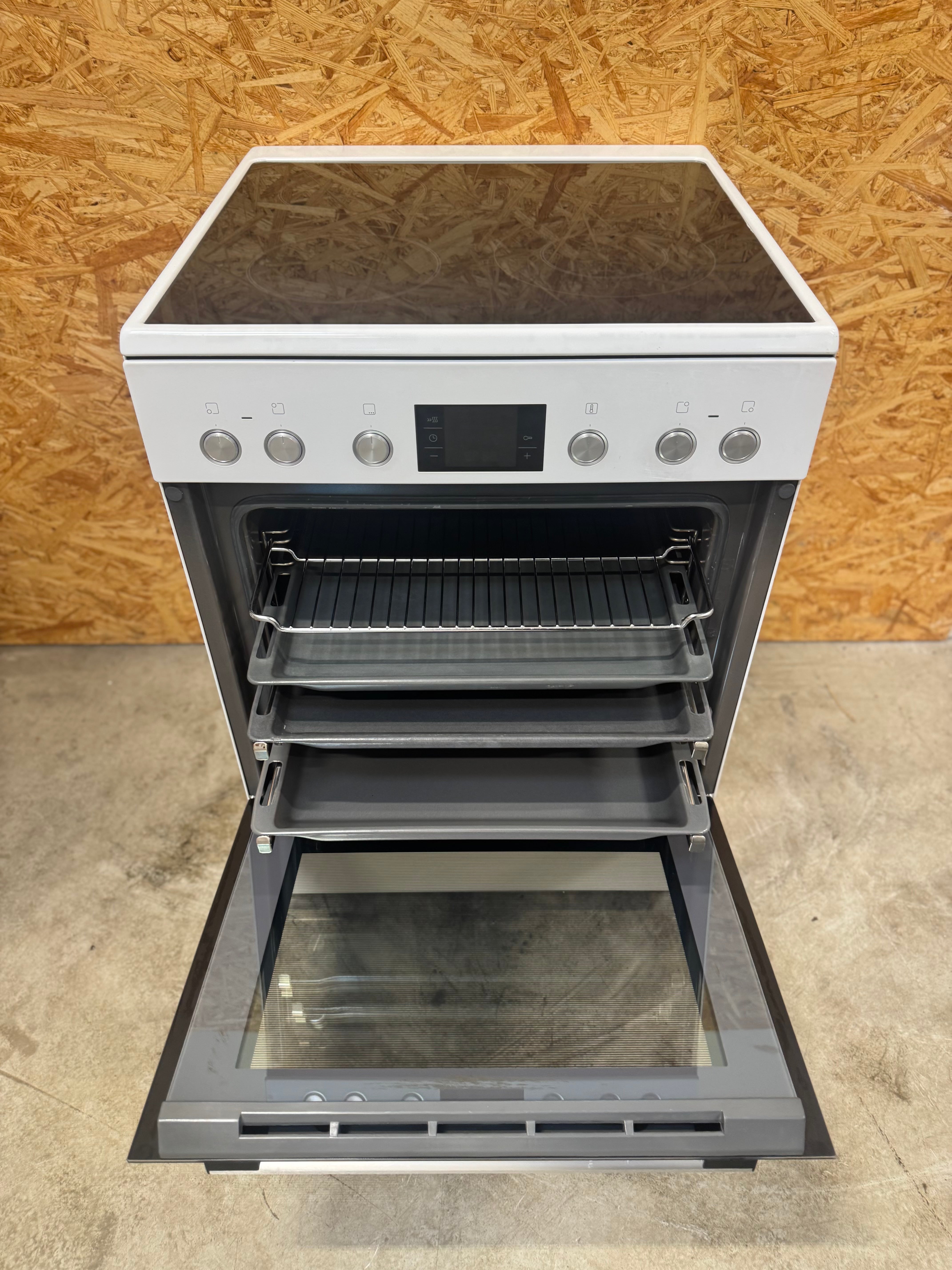 Bosch keramisk komfur HCA764321U - D16993