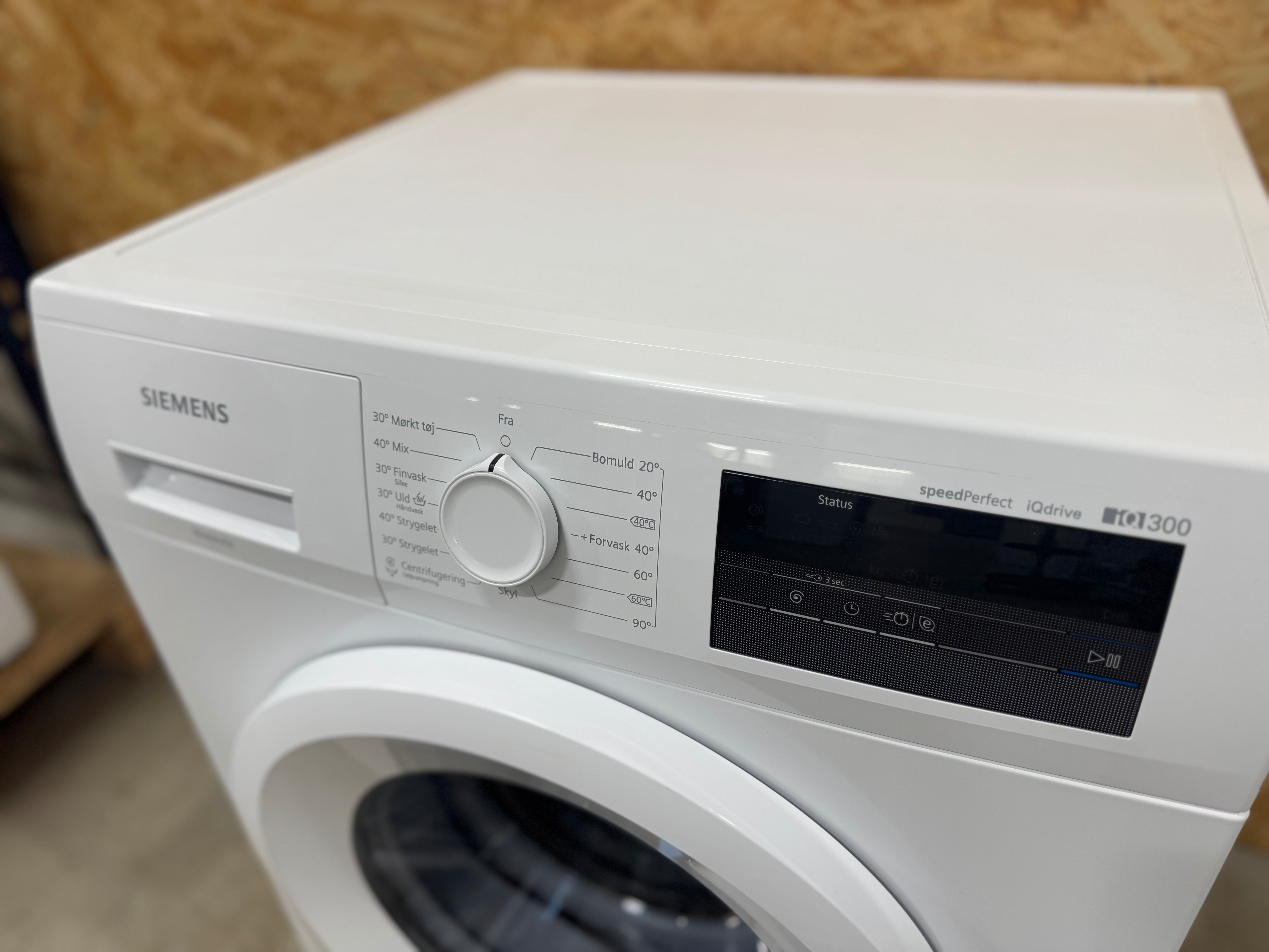 Siemens iQ300 vaskemaskine WM14N0L7DN - D14690