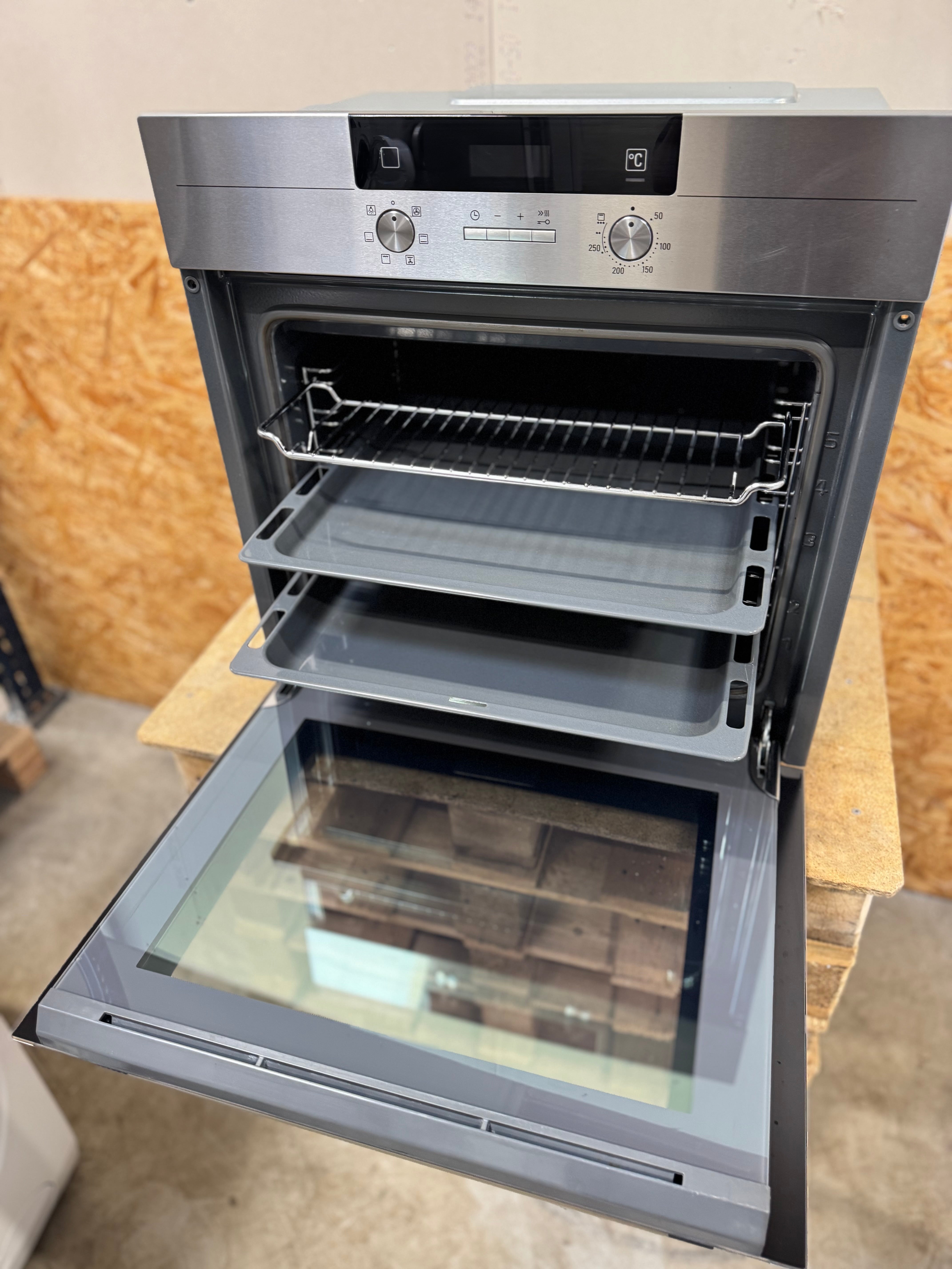 Siemens indbygningsovn HB23AB520S - D15820
