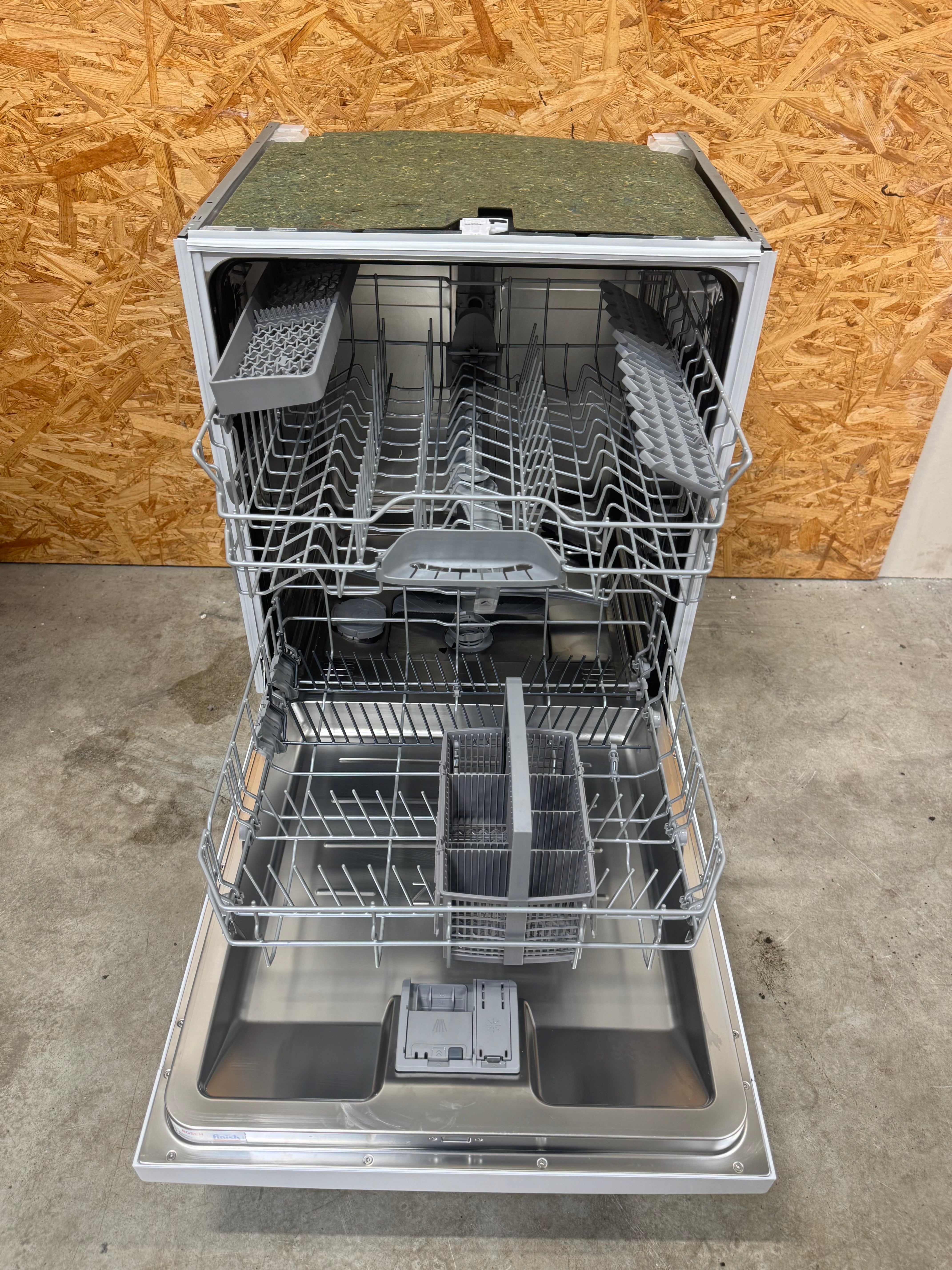 Bosch opvaskemaskine SMU46CW02S - D17048