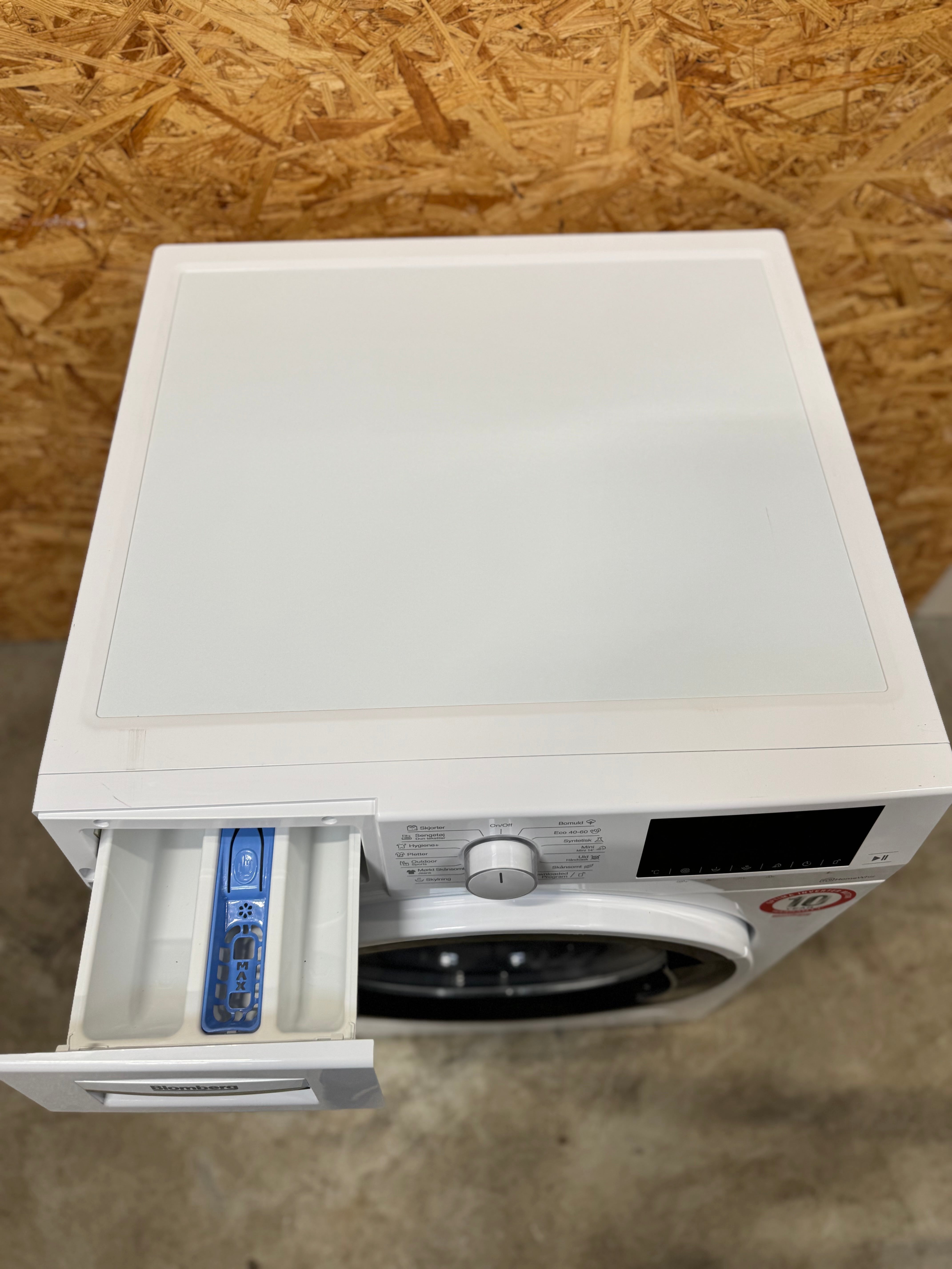 Blomberg 9 kg. vaskemaskine BWG496W5 - D16933