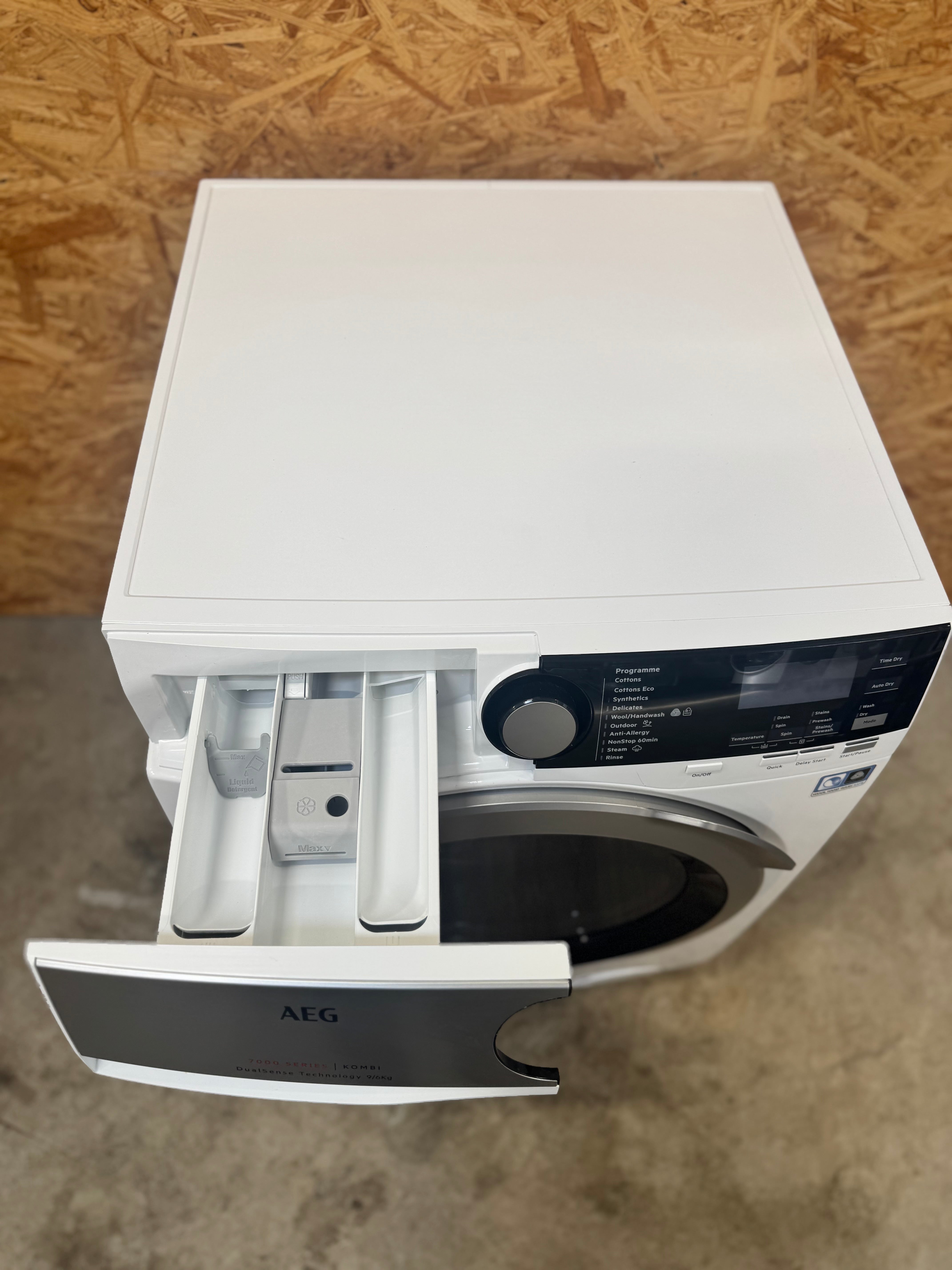 AEG kombi vaske-/tørremaskine L7WSP964E - D16137