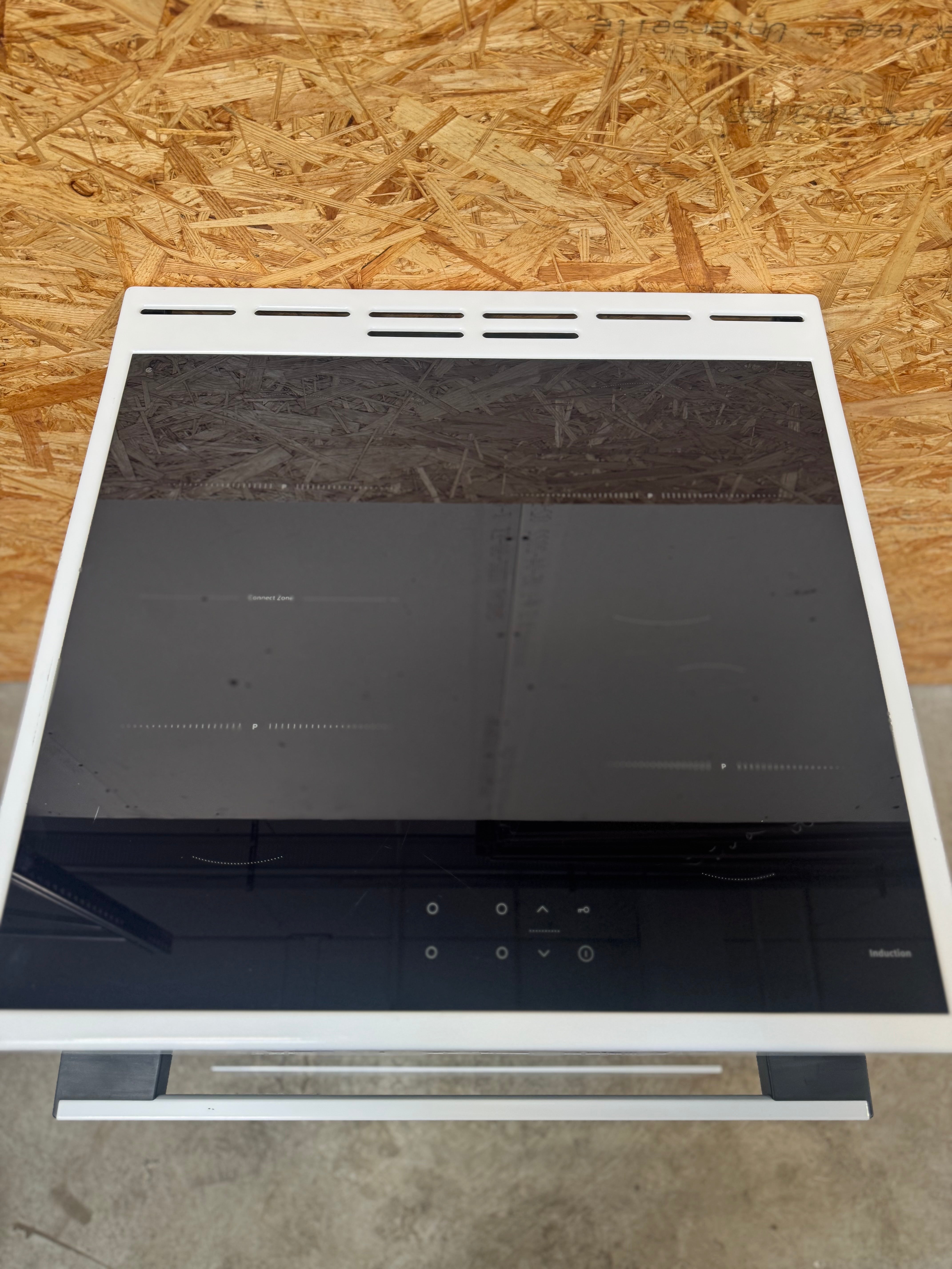 Hisense induktions komfur HCI8647WG - D15596