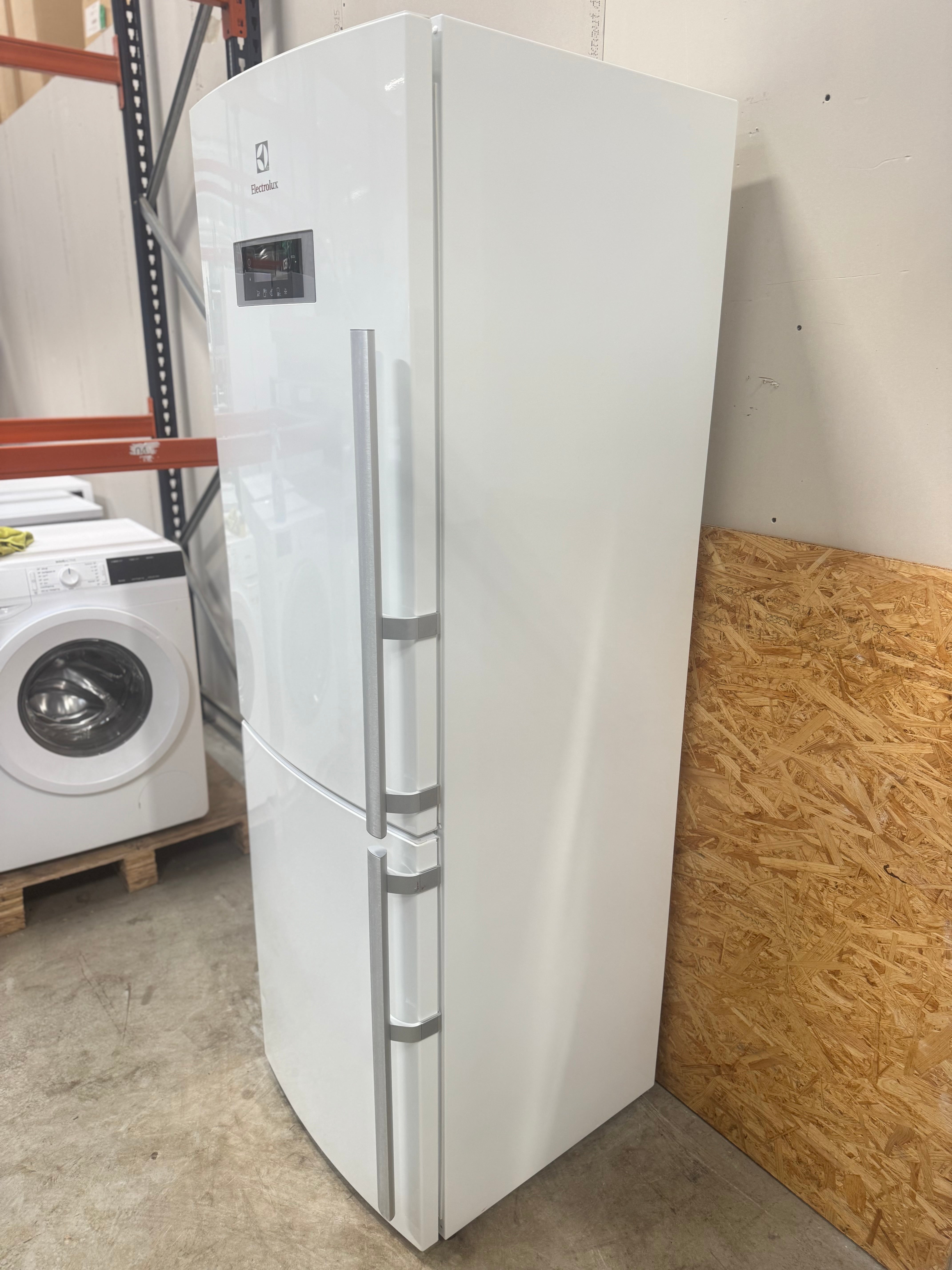Electrolux køle/fryseskab EN3488MOW - D15295
