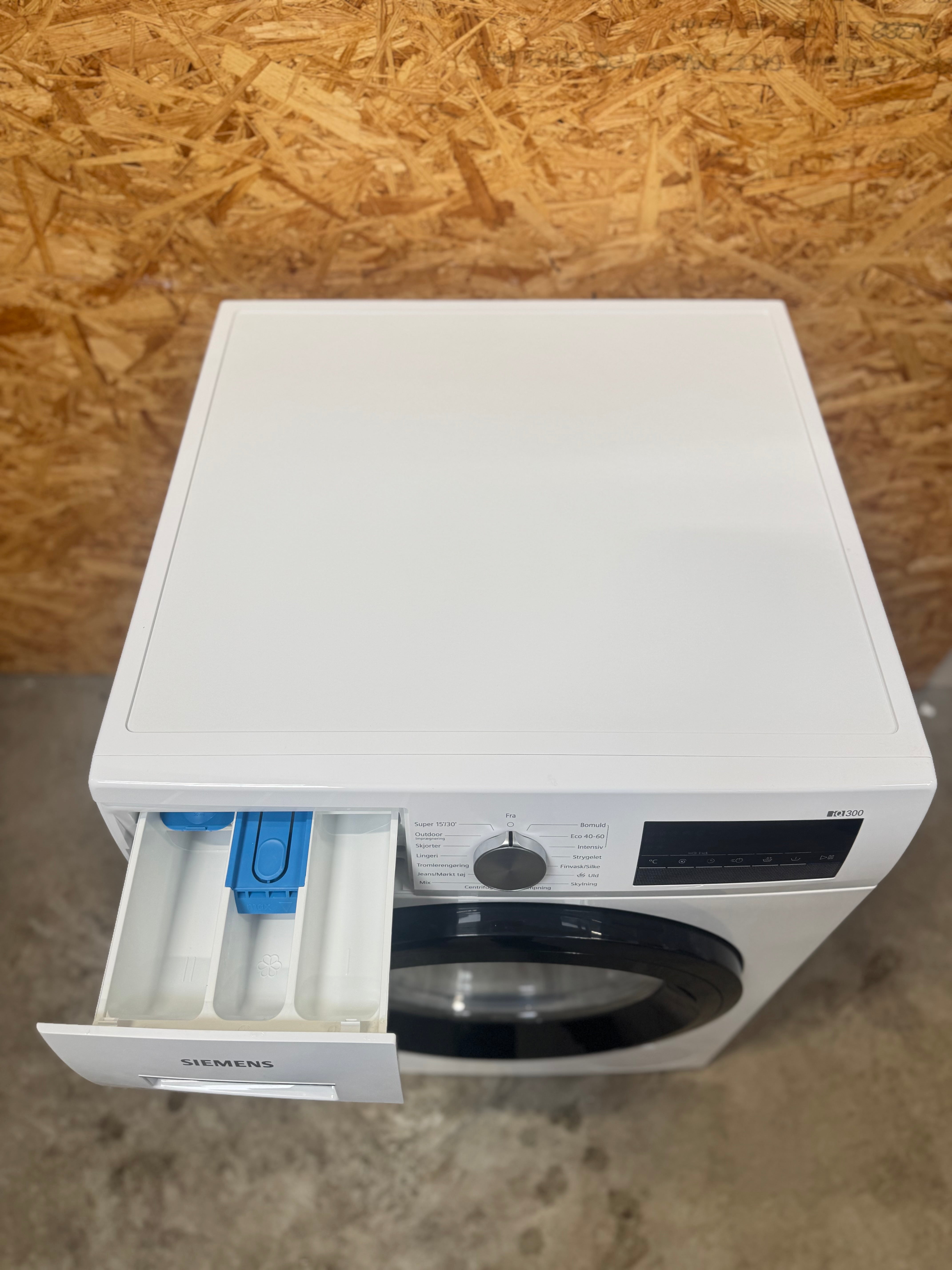 Siemens iQ300 vaskemaskine WM14N2E9DN - D18413