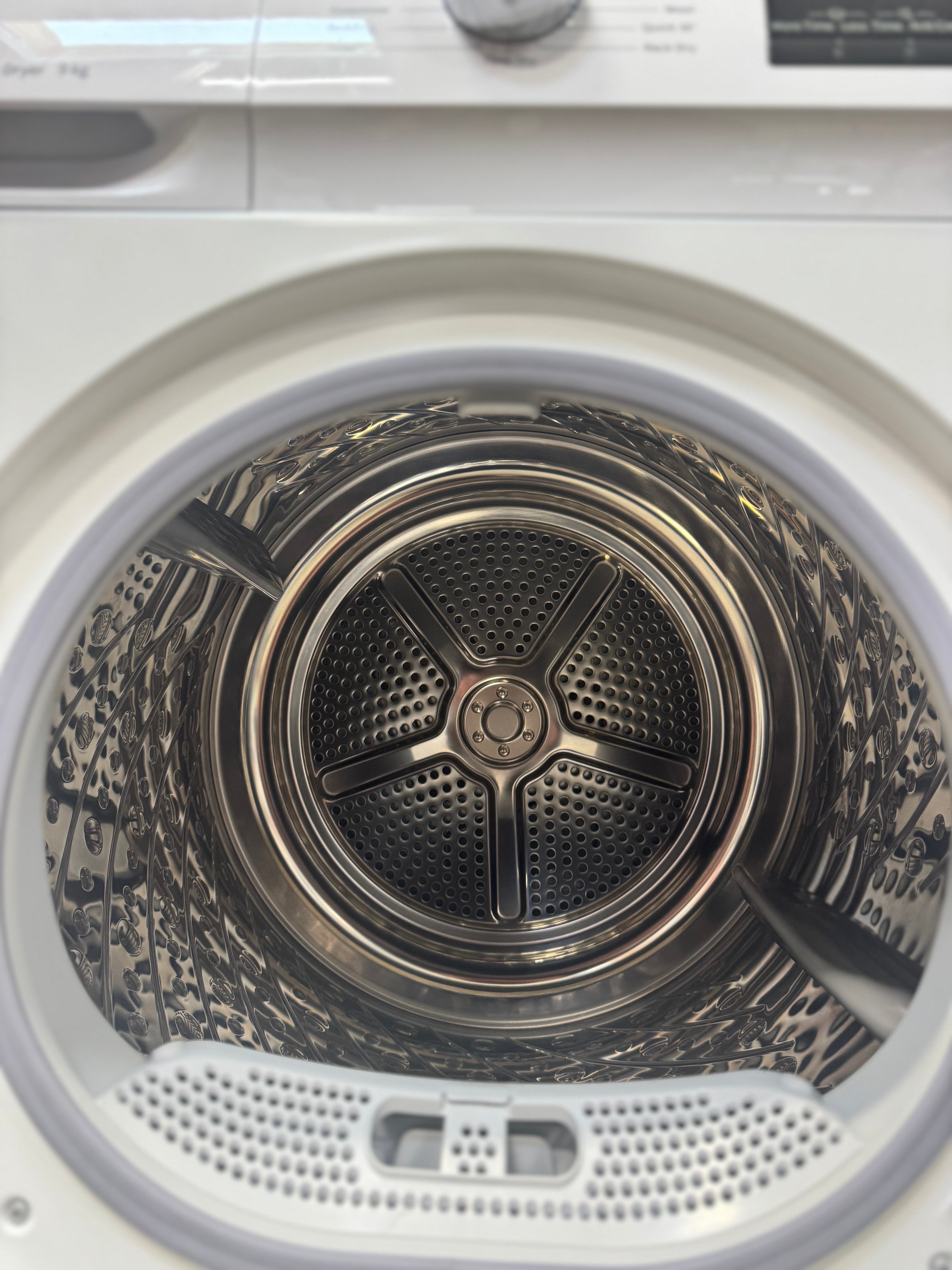 Hisense tørretumbler DHQA902U - D14757