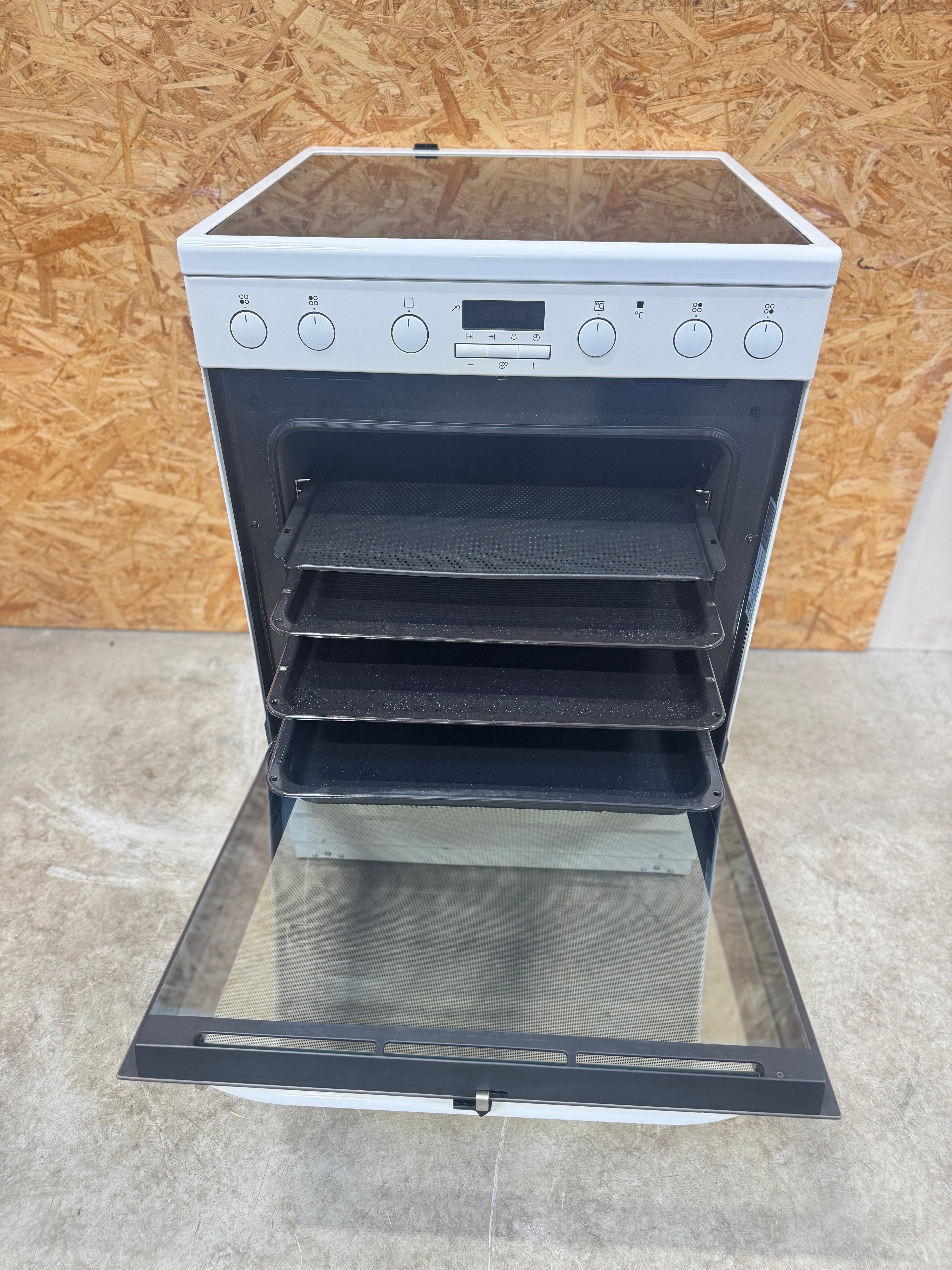 Voss/Electrolux induktionskomfur ELI13320HV - D18170
