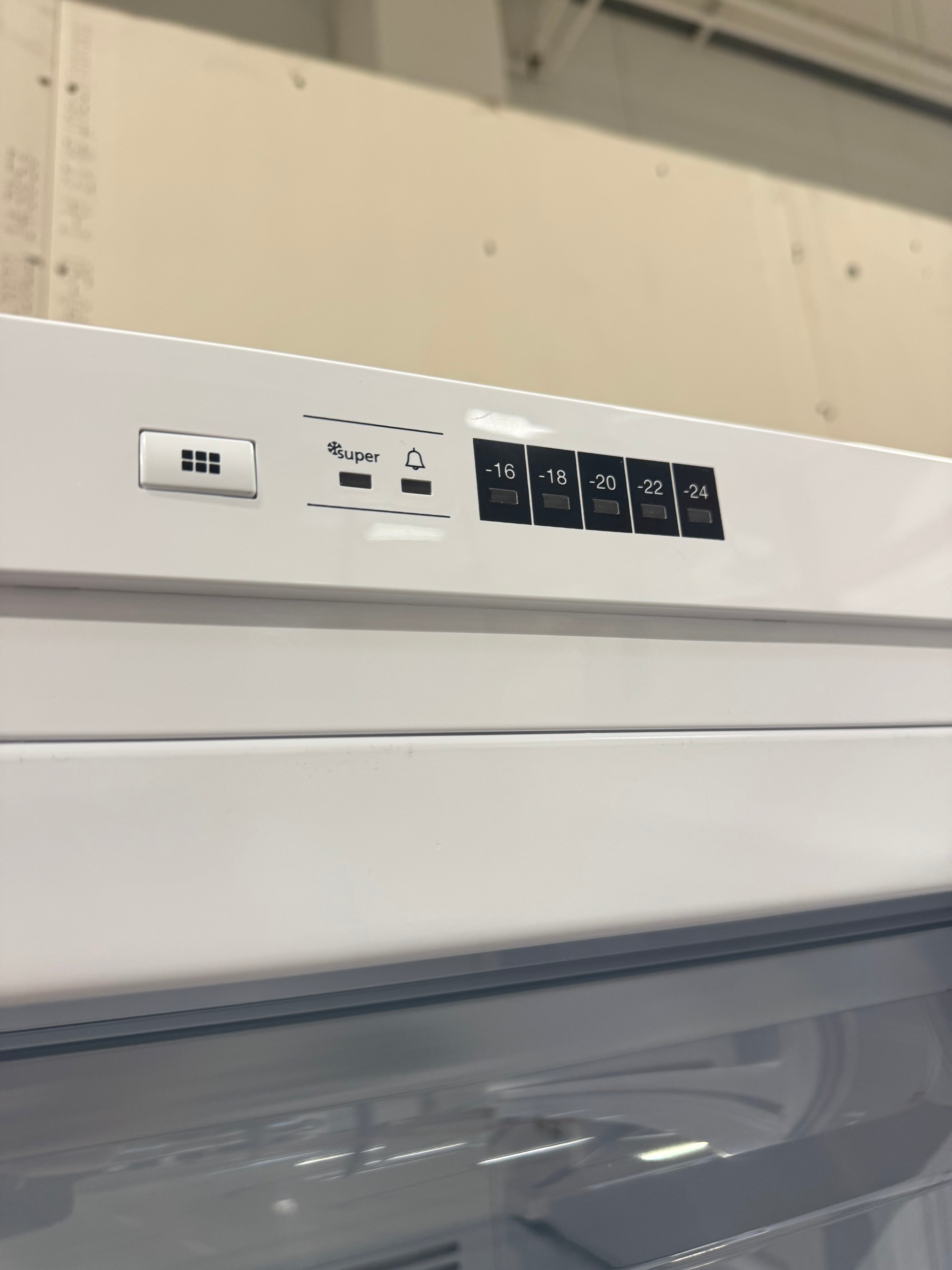 Vestfrost fryseskab EW5399FNF4 - D16977