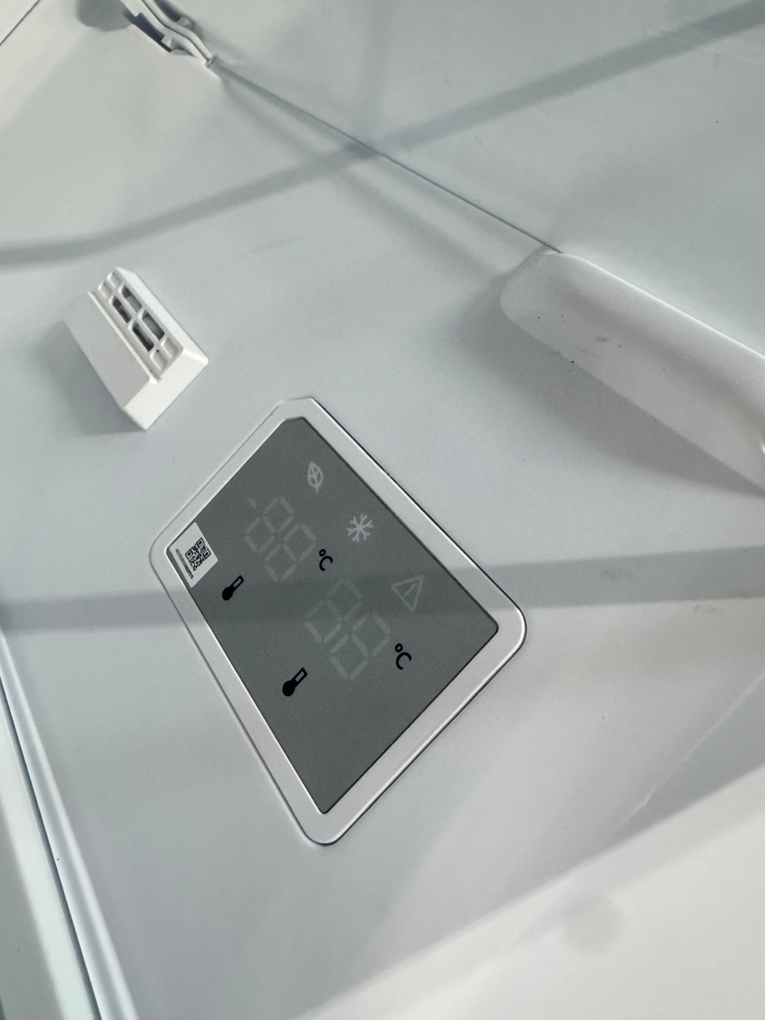 Electrolux køle/fryseskab LNC7ME34W1 - D18036