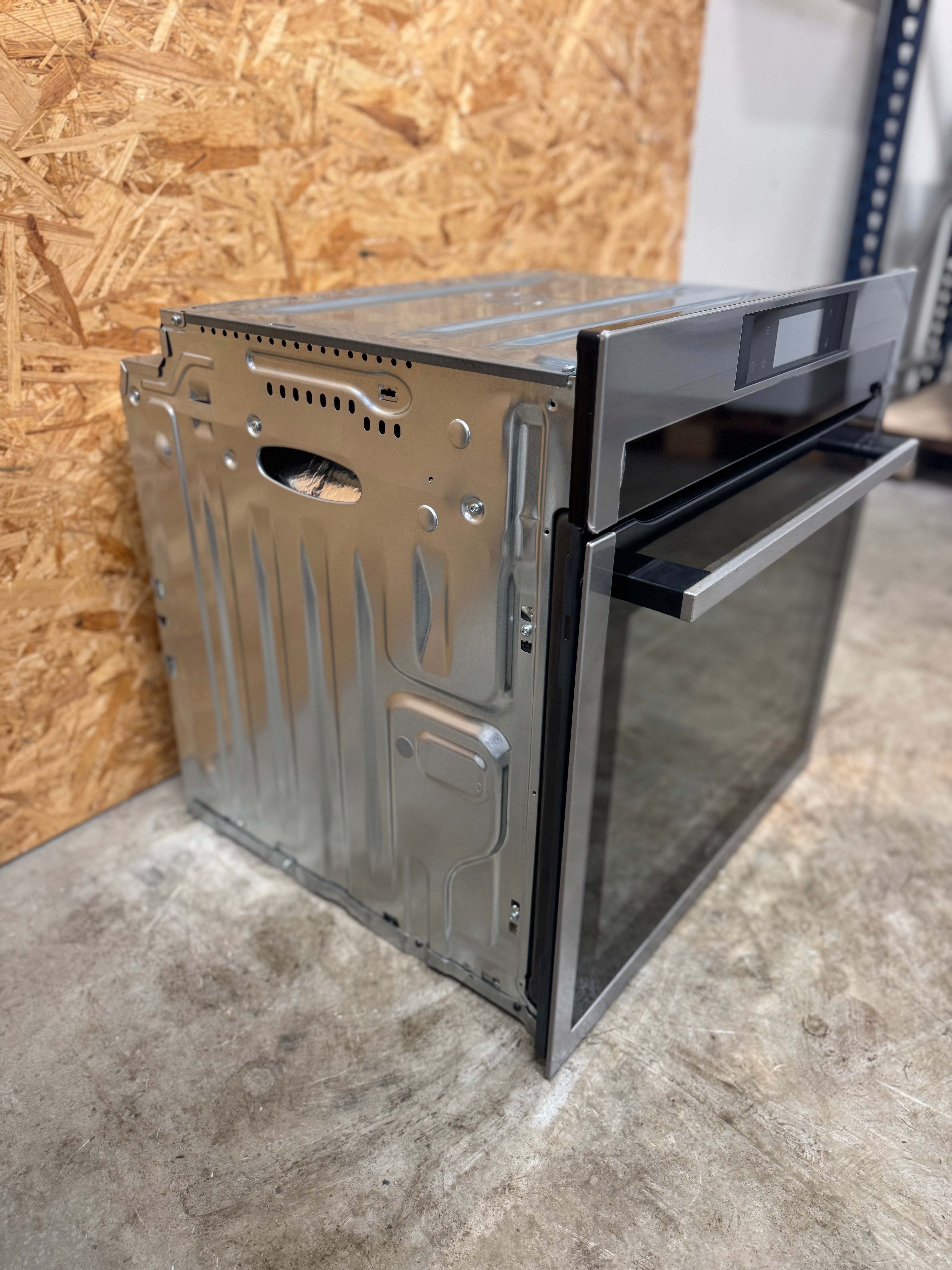 AEG indbygningsovn BFP8002M - D15451