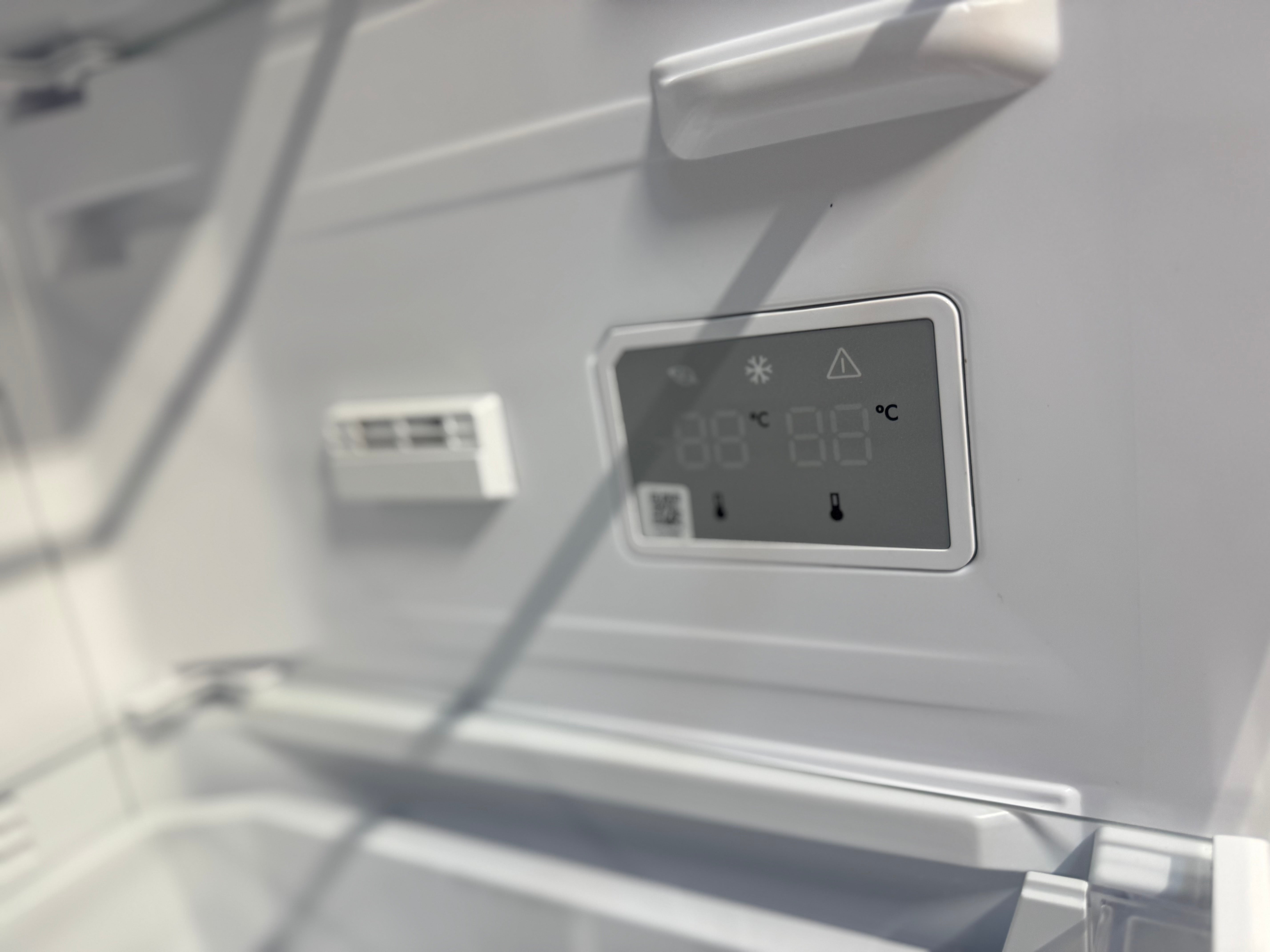 Electrolux køle/fryseskab LNT6ME32W2 - D17837