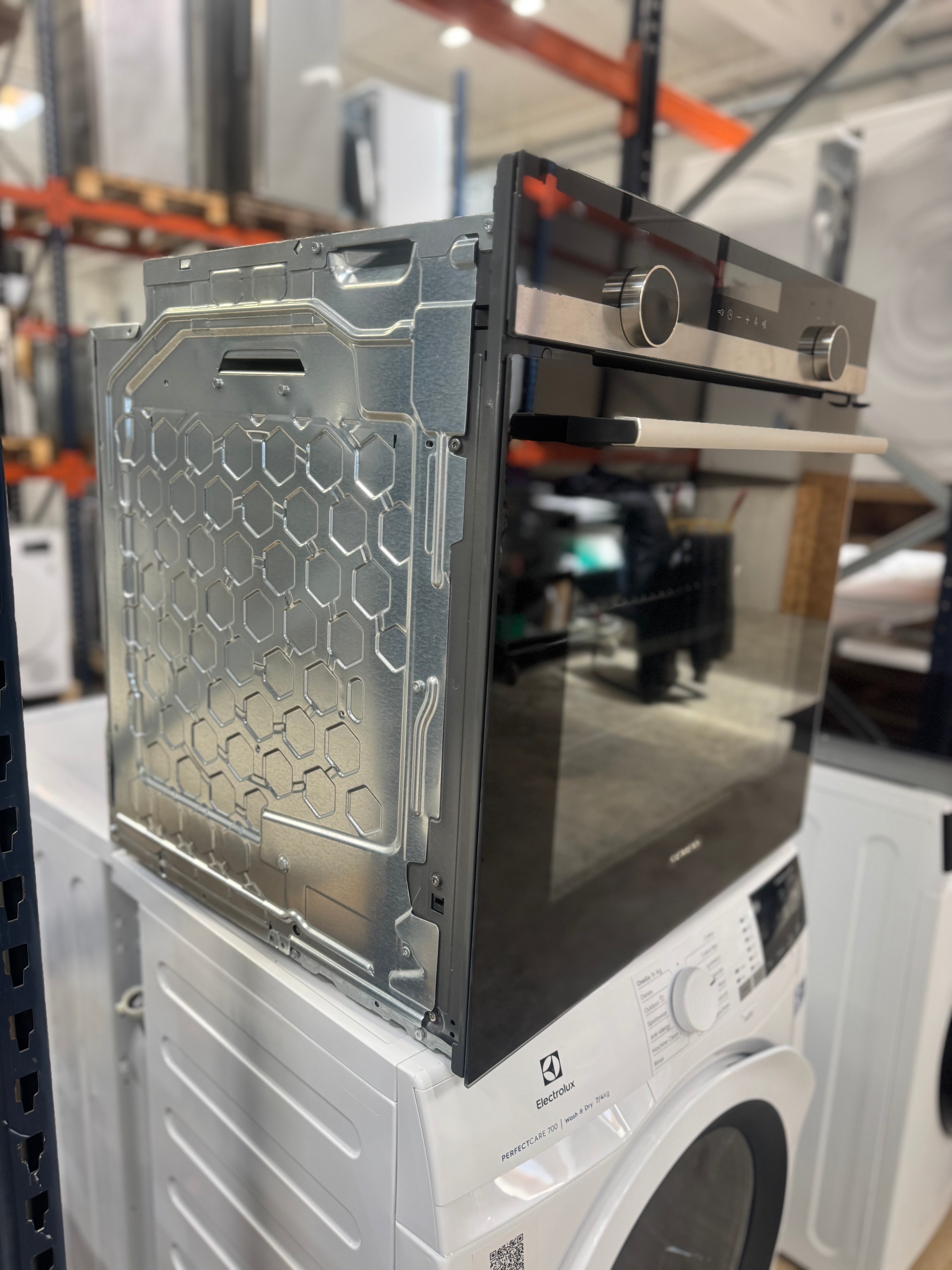 Siemens indbygningsovn HB578ACS0S - D17542