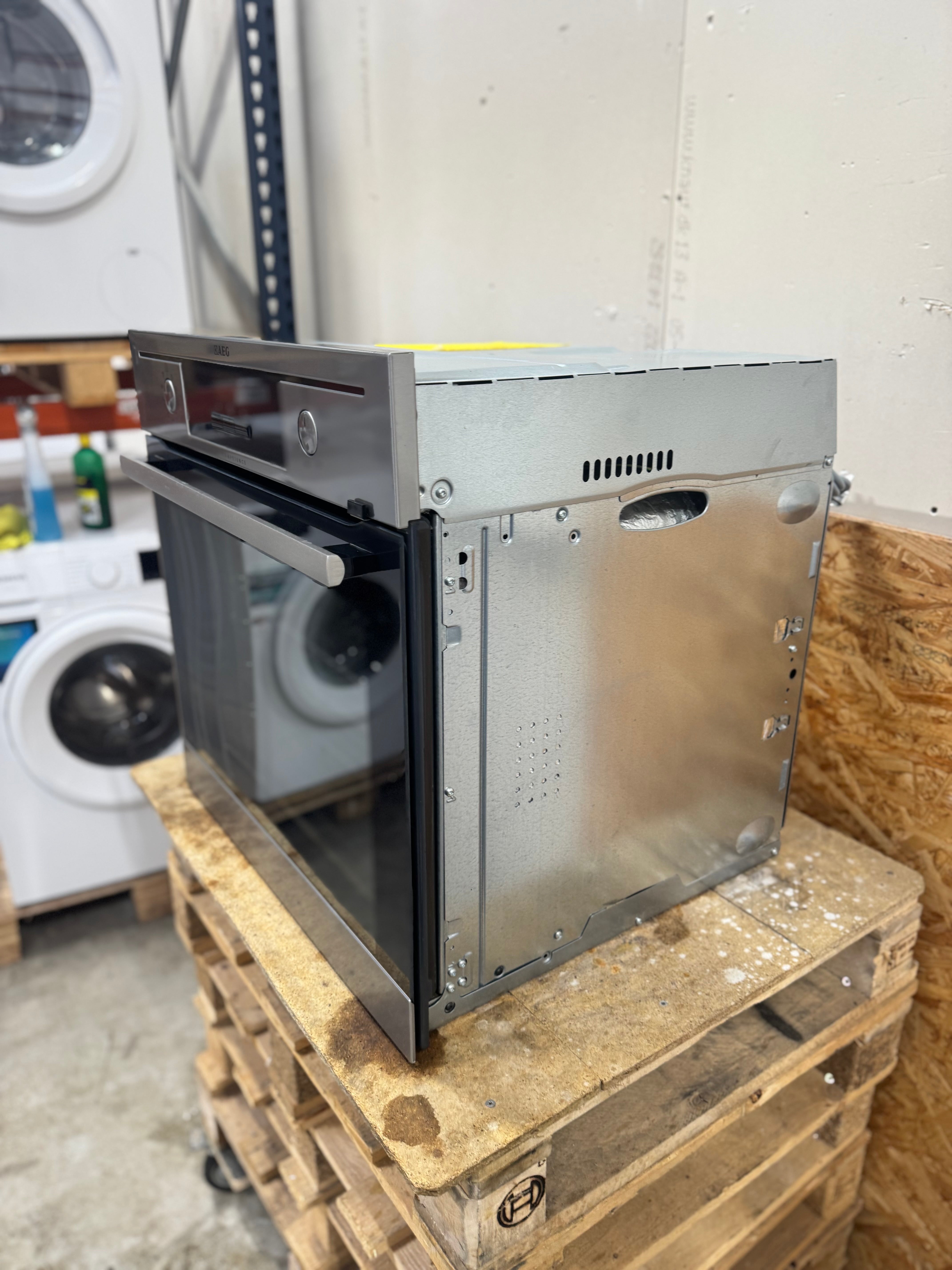 AEG indbygningsovn BE4314421M - D17355