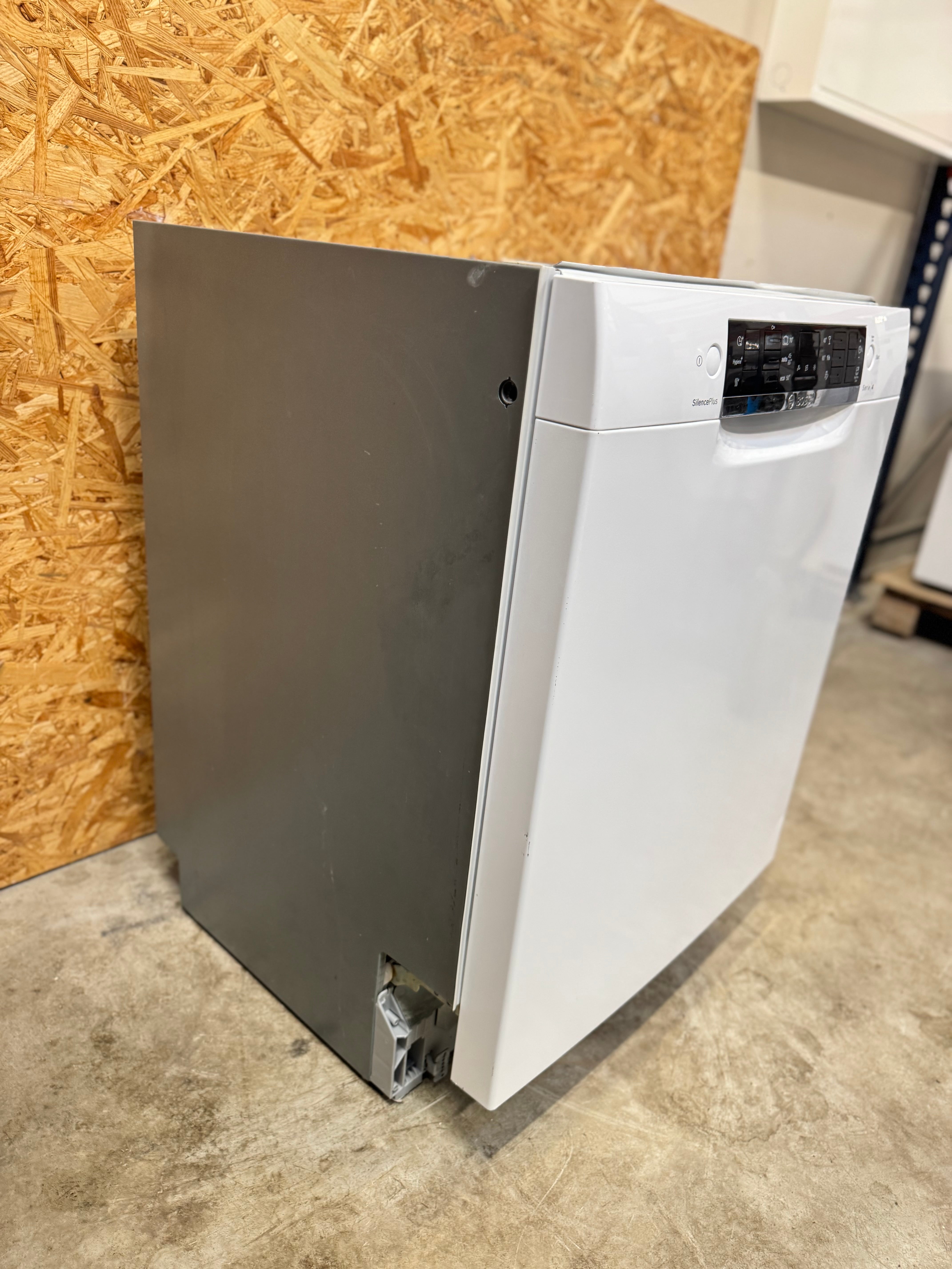 Bosch Opvaskemaskine SMU46CW01S - D12500