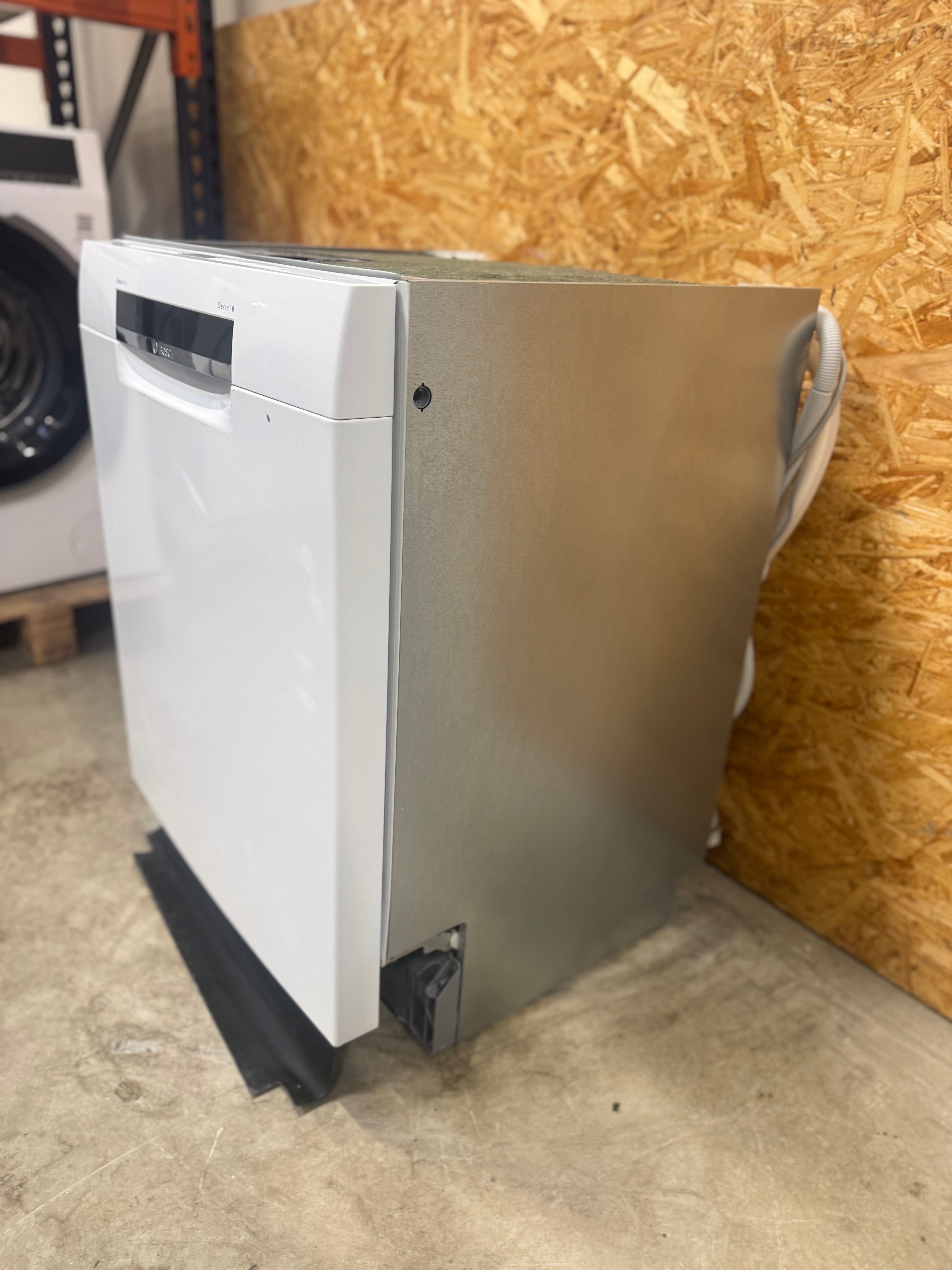 Bosch serie 6 opvaskemaskine SMU6ECW74S - D17672