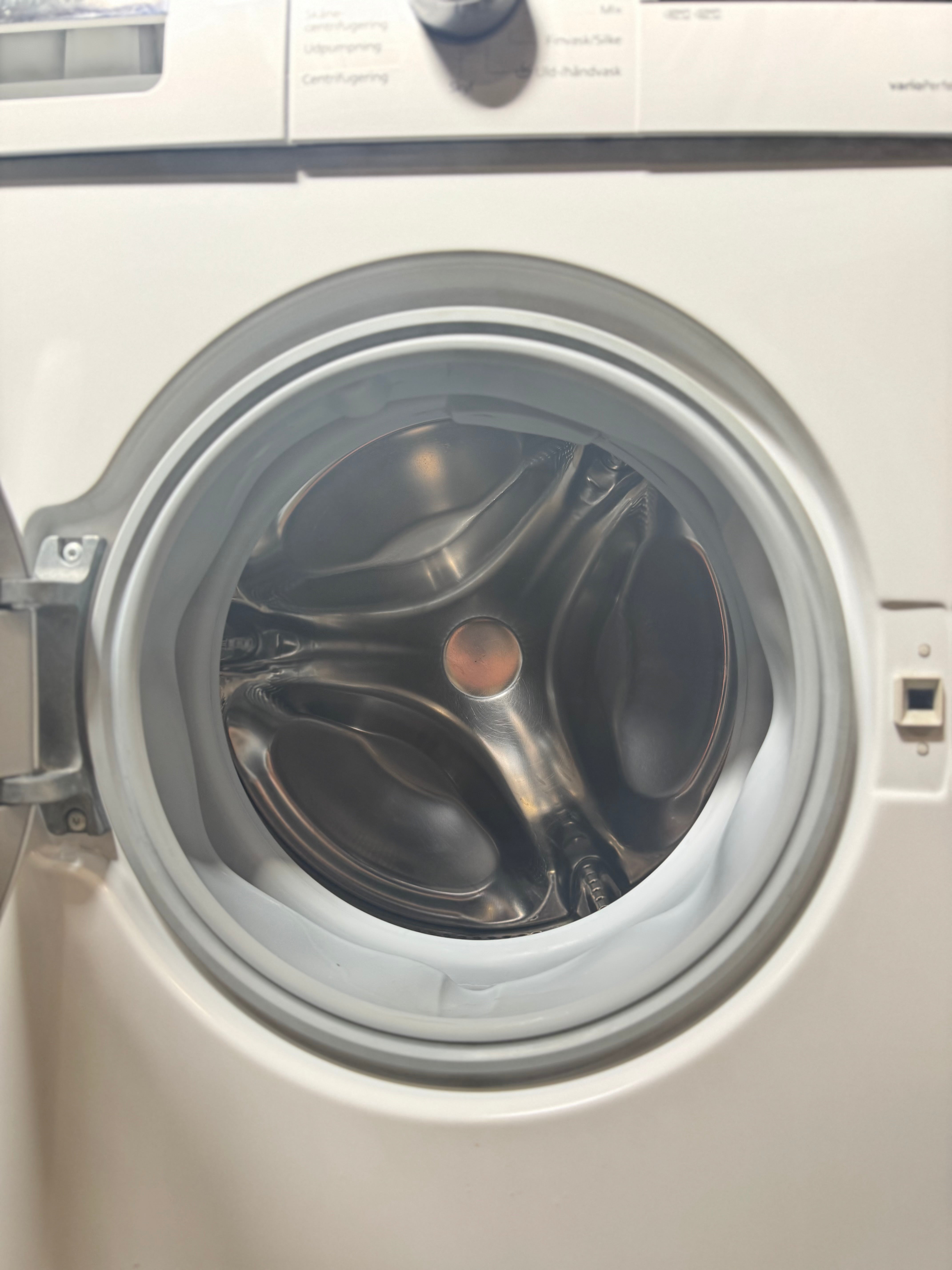 Siemens iQ300 vaskemaskine WM14E477DN - D15161