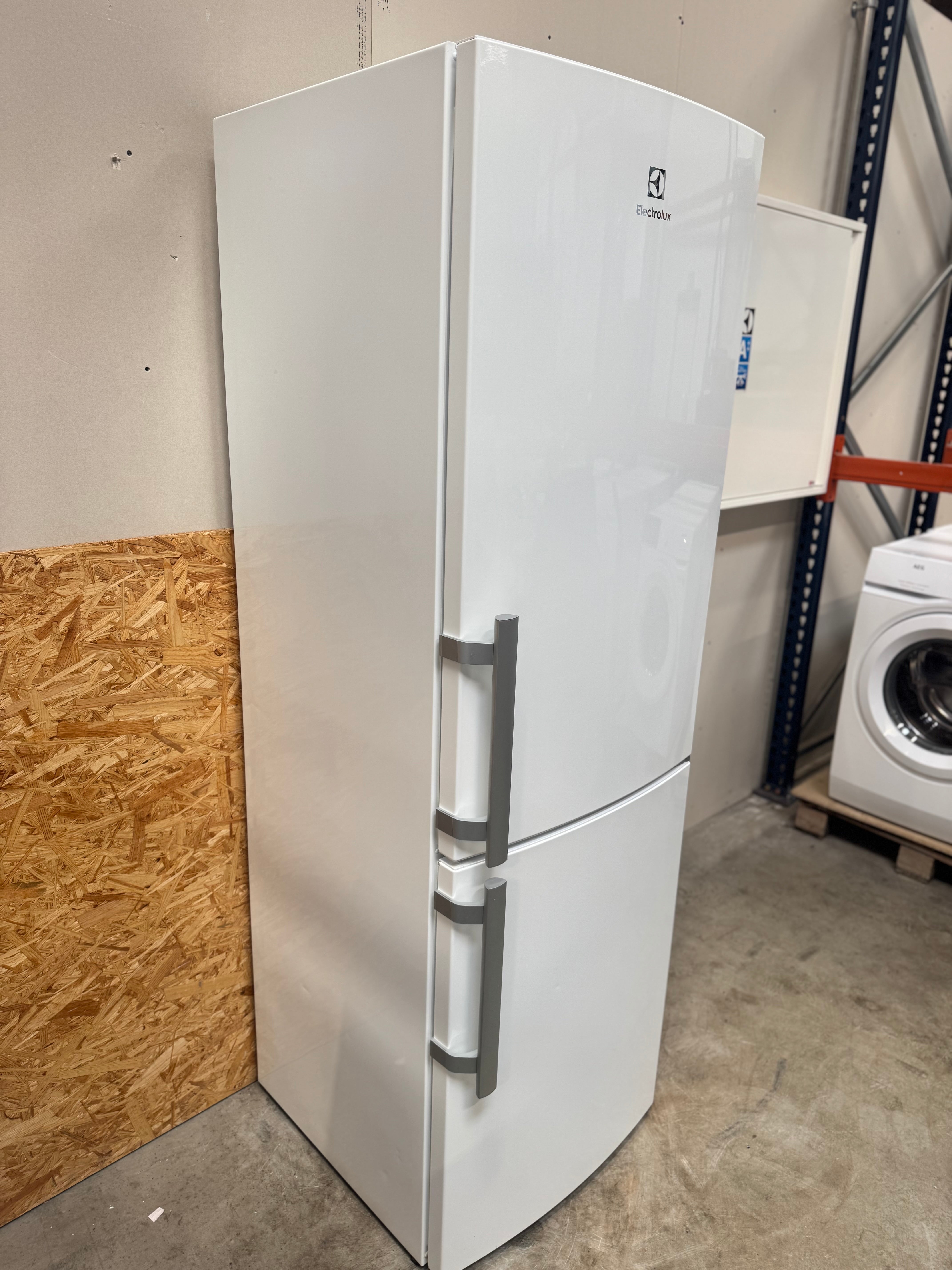 Electrolux køle/fryseskab EN3615MOW - D15908