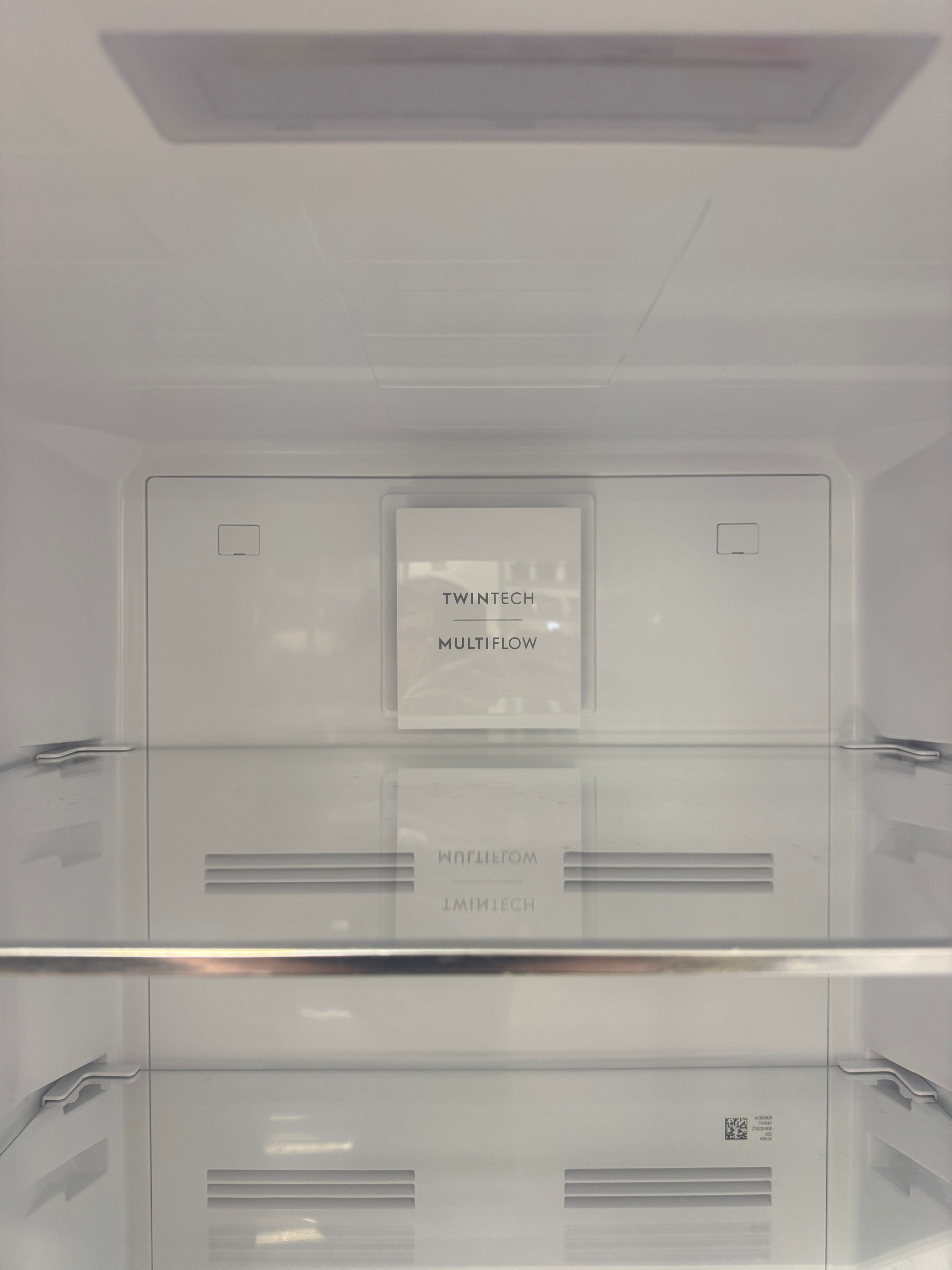 Electrolux køle/fryseskab LNC7ME32W4 - D17926