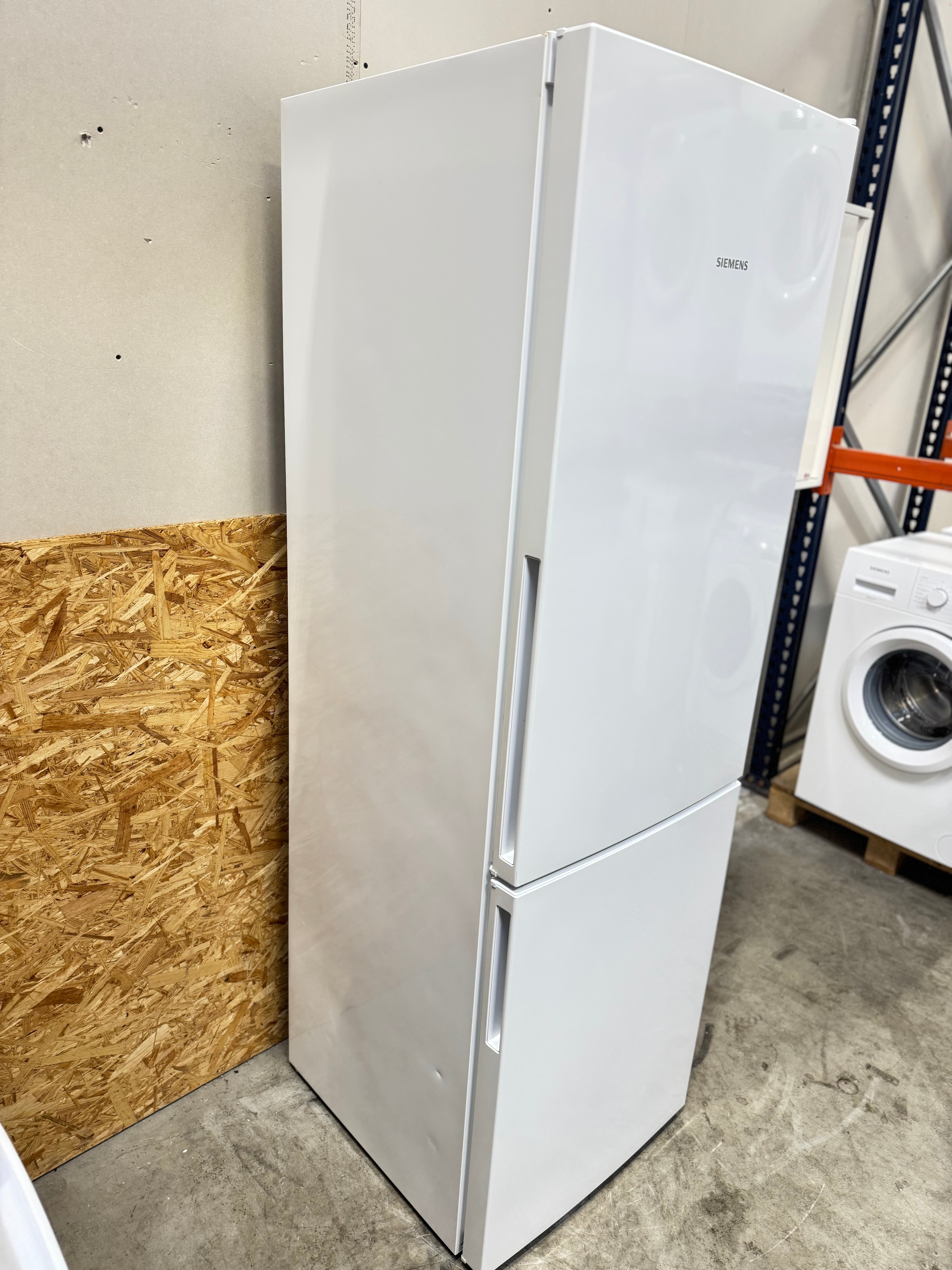Siemens iQ300 køle/fryseskab KG36VUW20  - D15093
