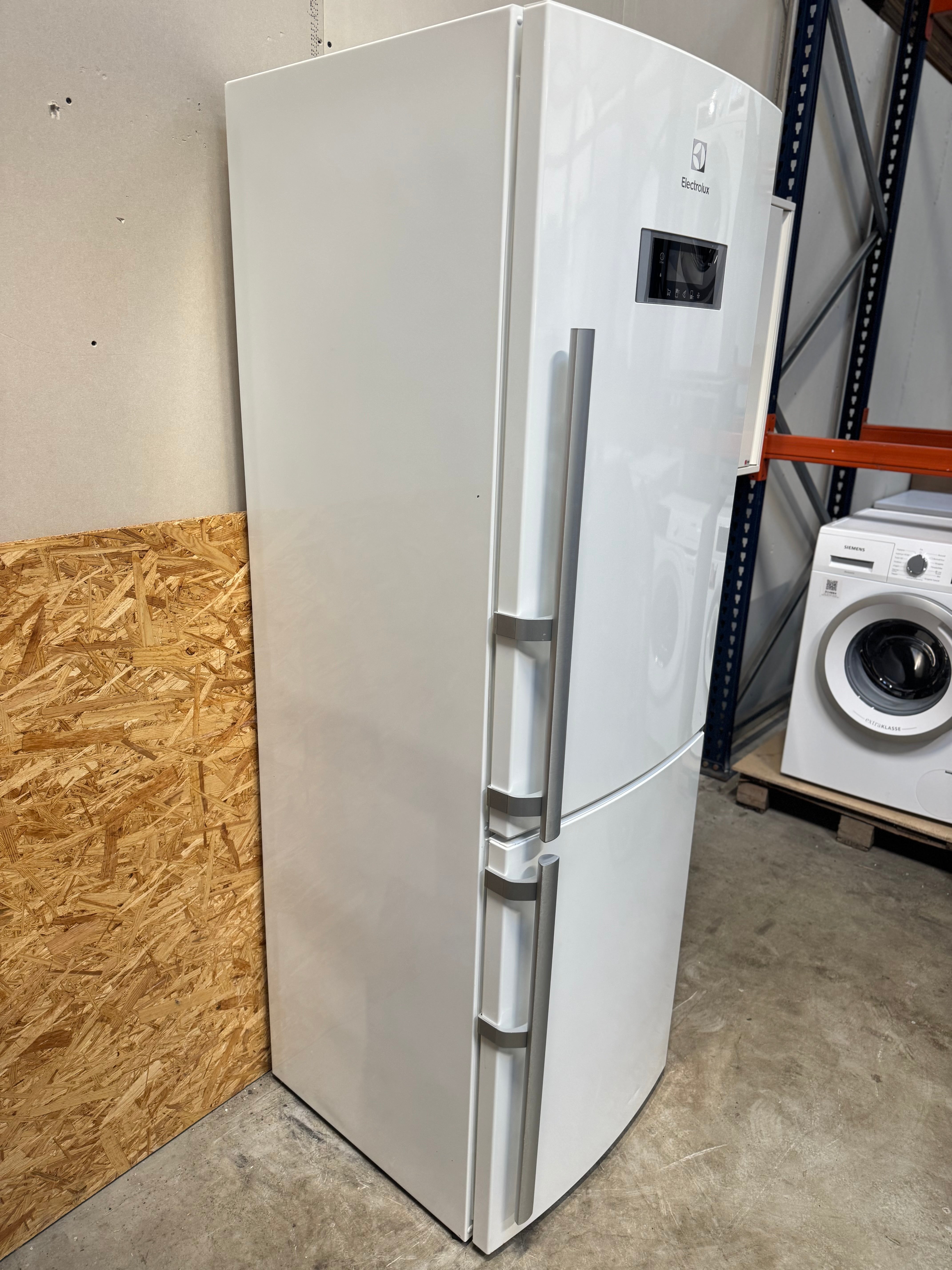 Electrolux køle/fryseskab EN3488MOW - D15144