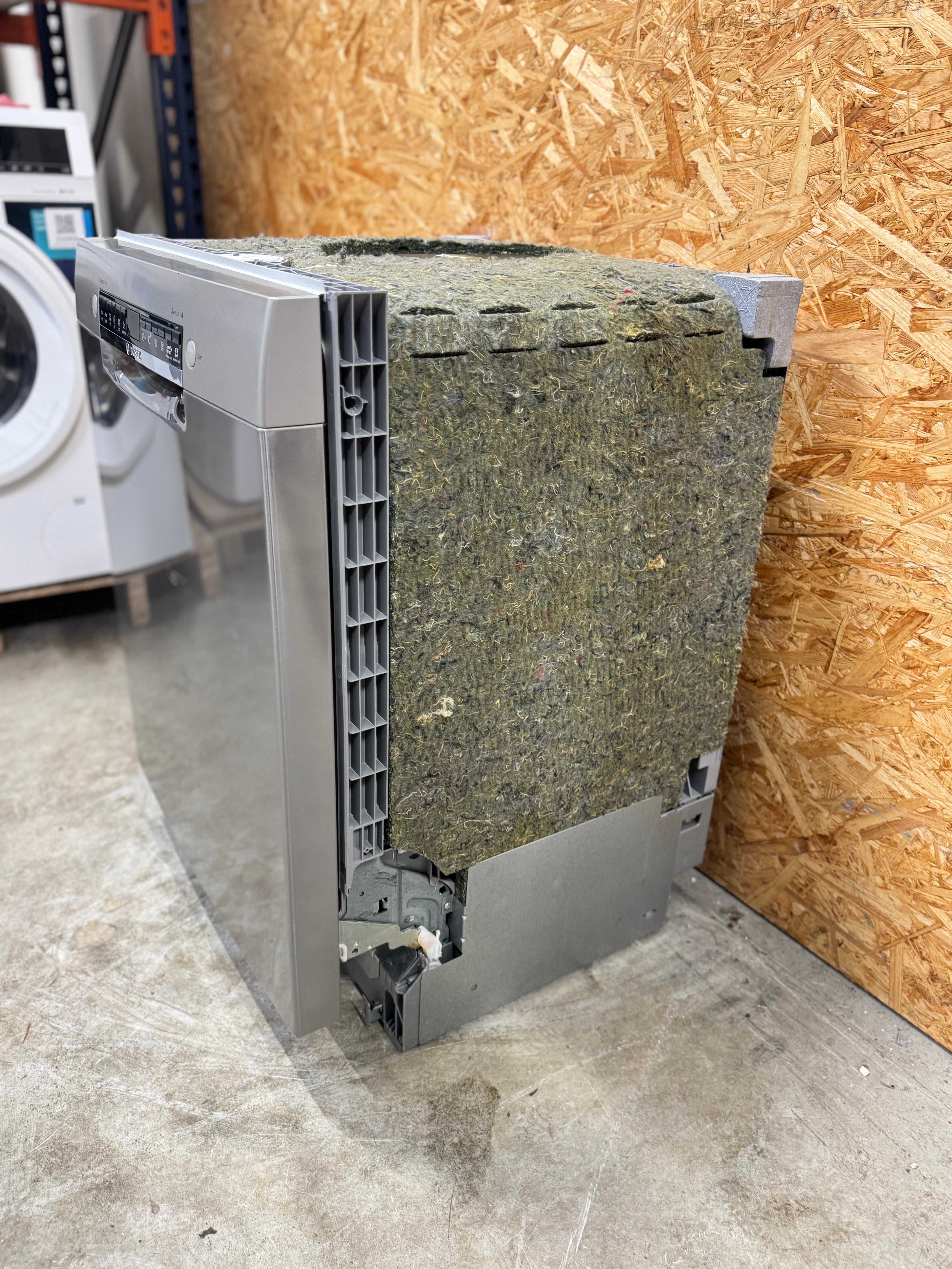 Bosch Series 4 opvaskemaskine SMU4HVI72S - D17037