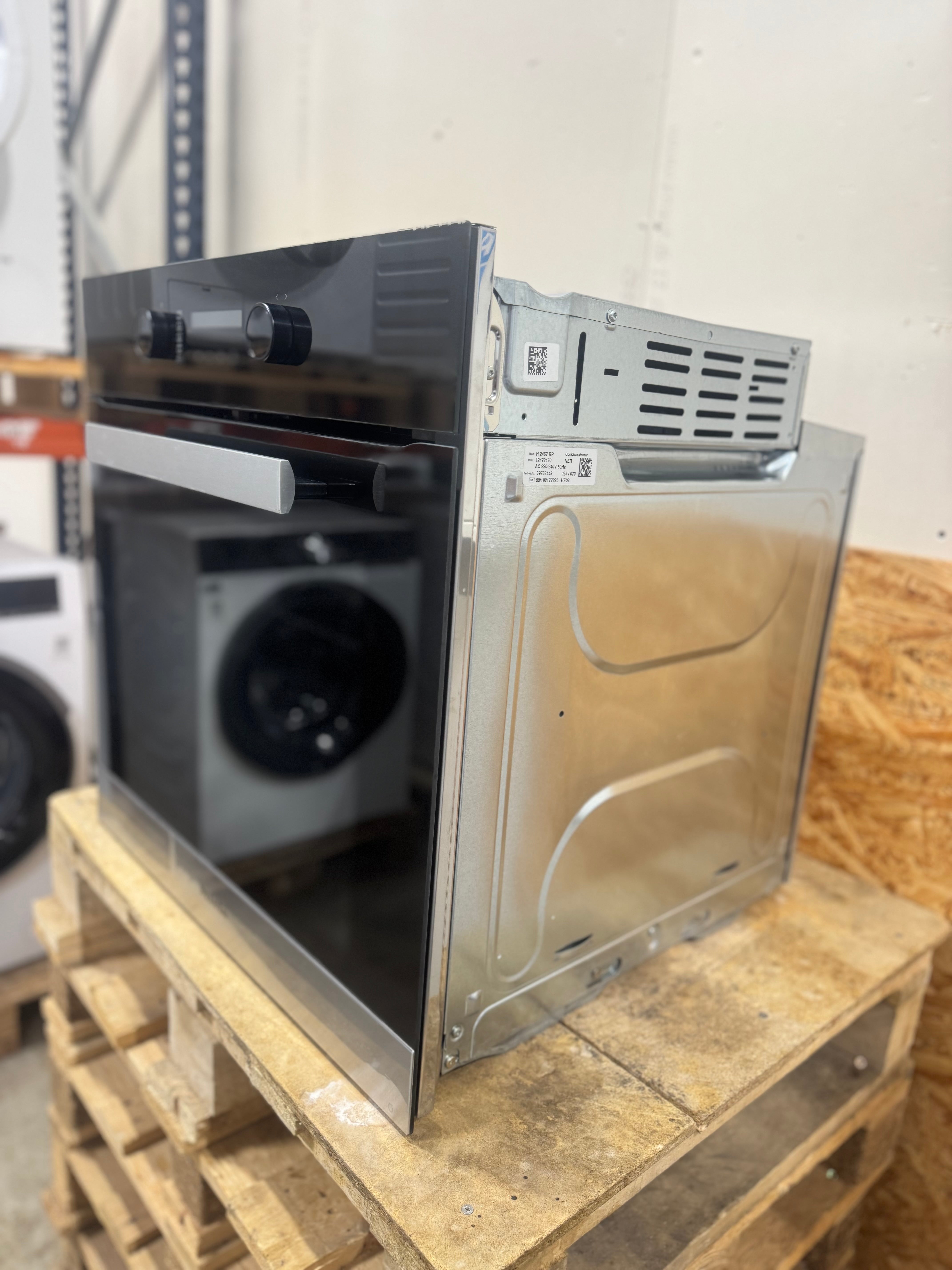 Miele indbygningsovn H2467BP - D17579