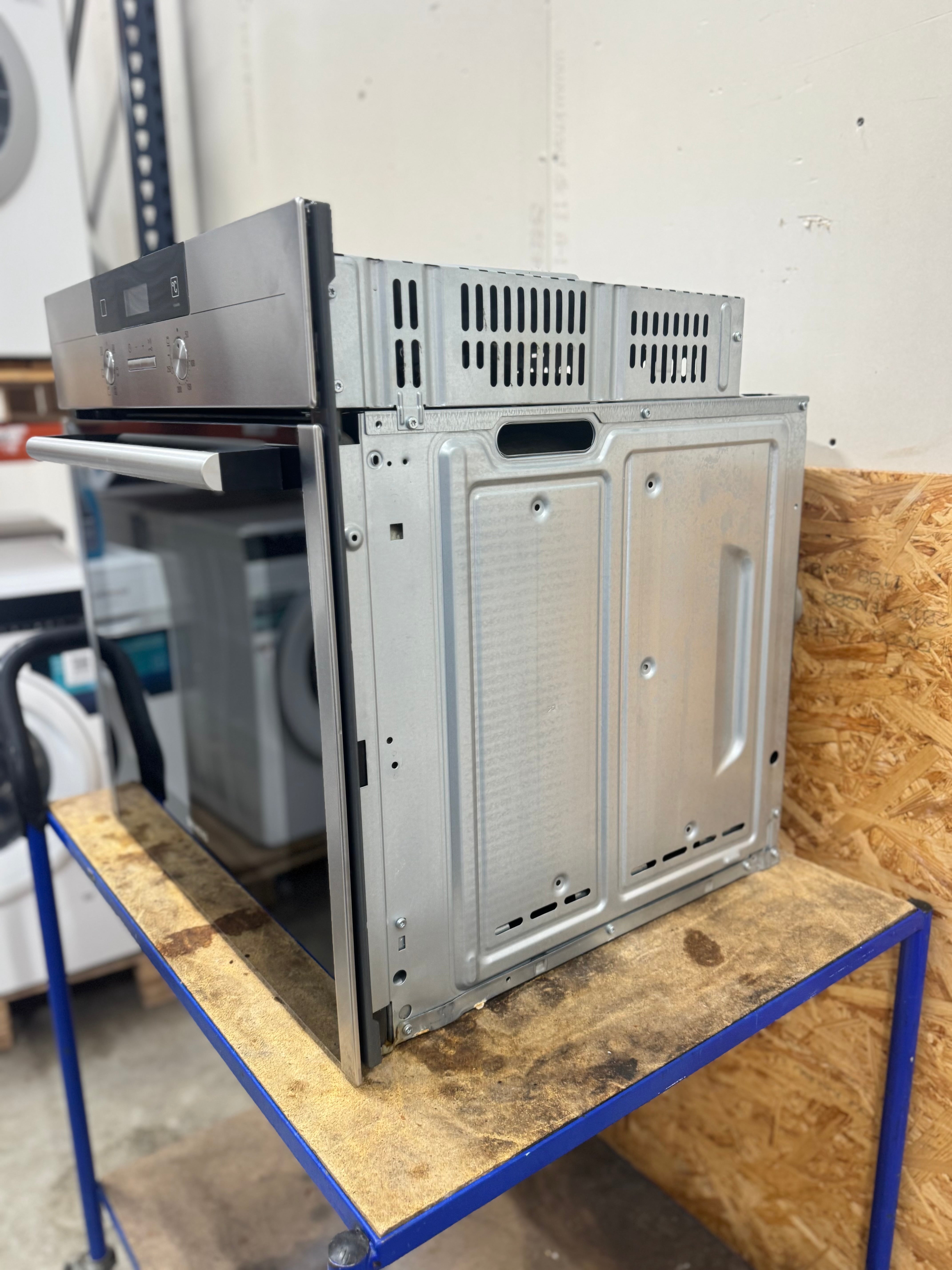 Siemens iQ500 indbygningsovn HB23AB522S - D17115