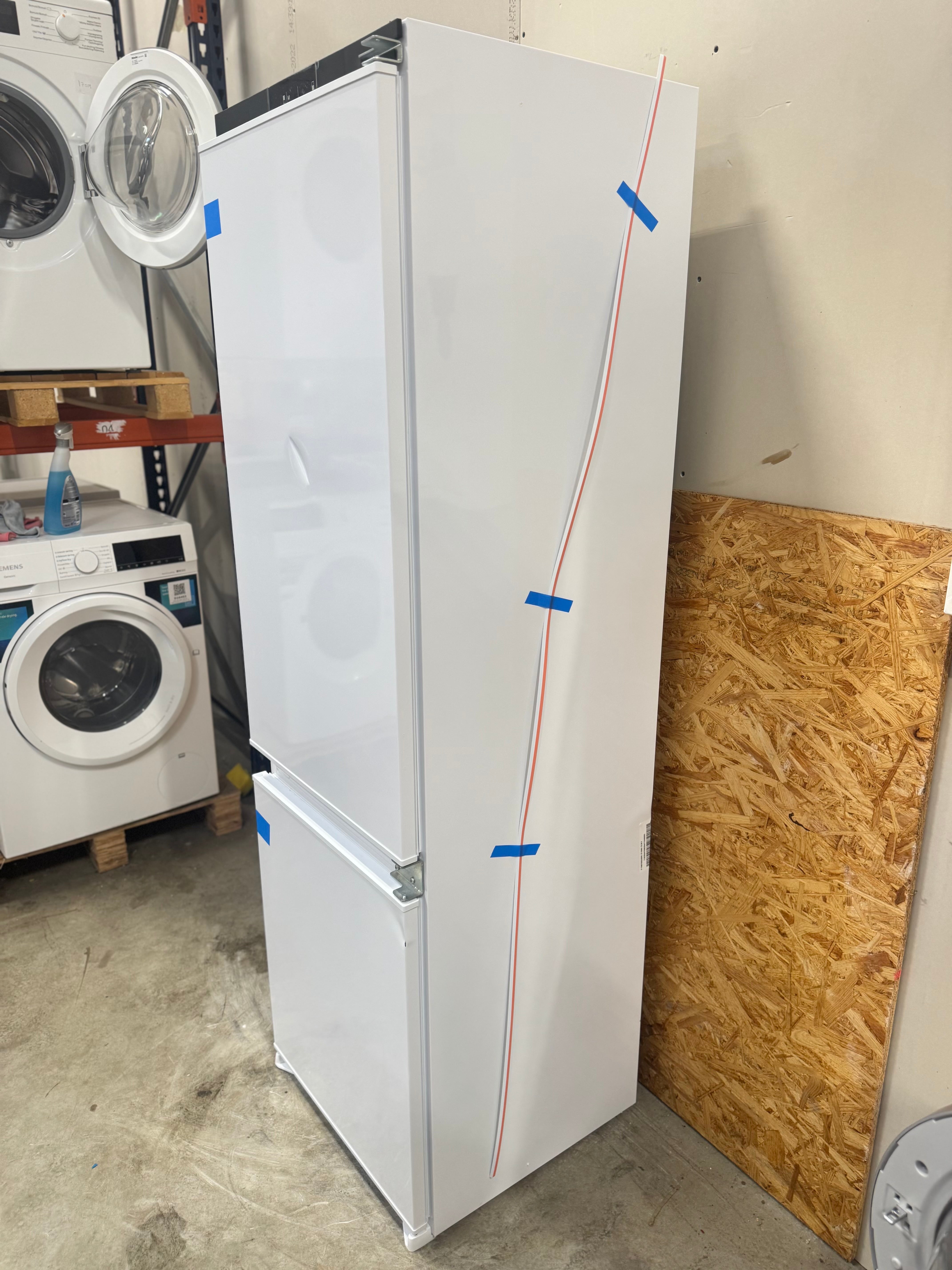 Gram integrerbar køle/fryseskab KFI501775N - D16983