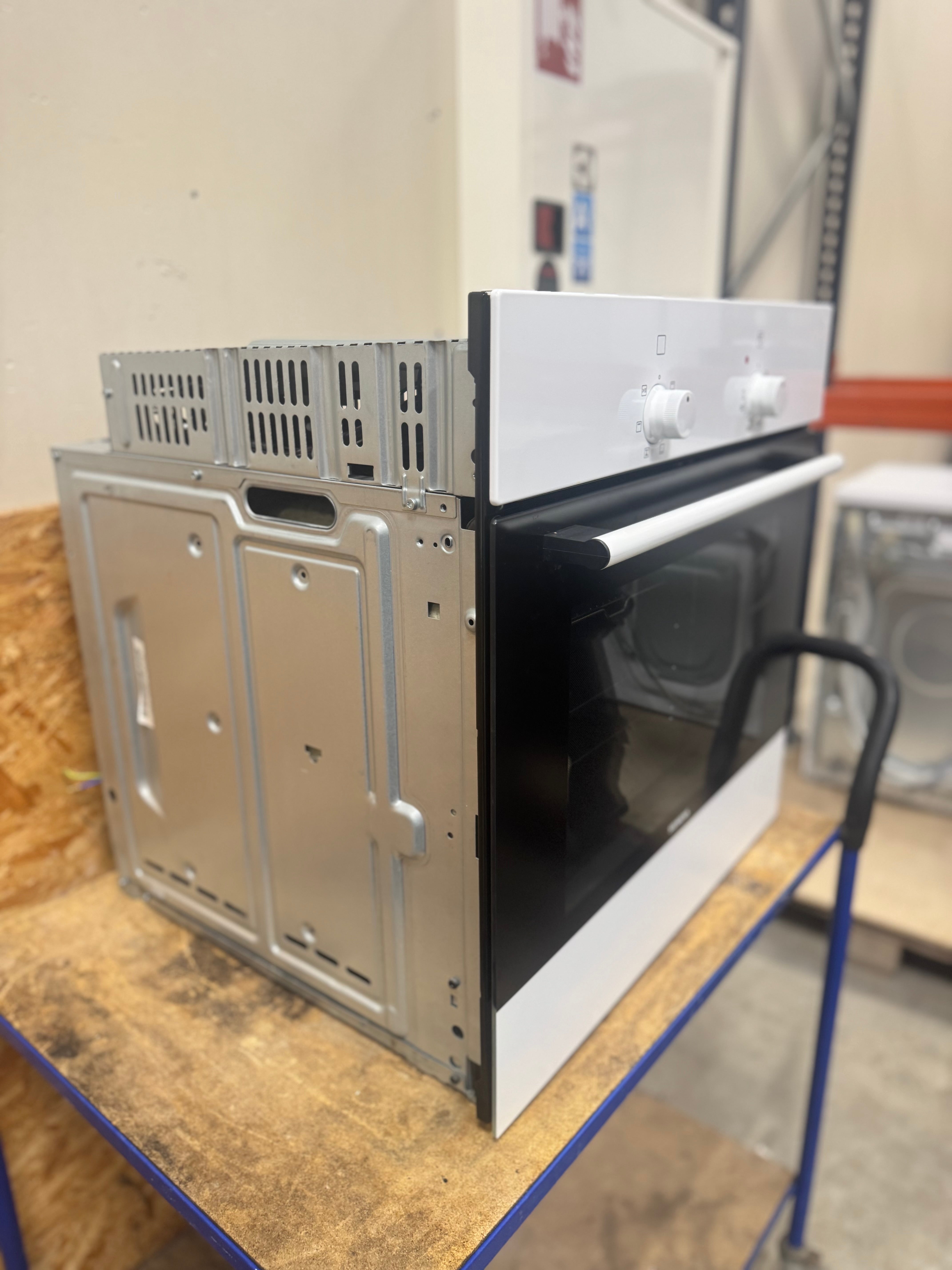 Siemens indbygningsovn HB301W1S - D16937