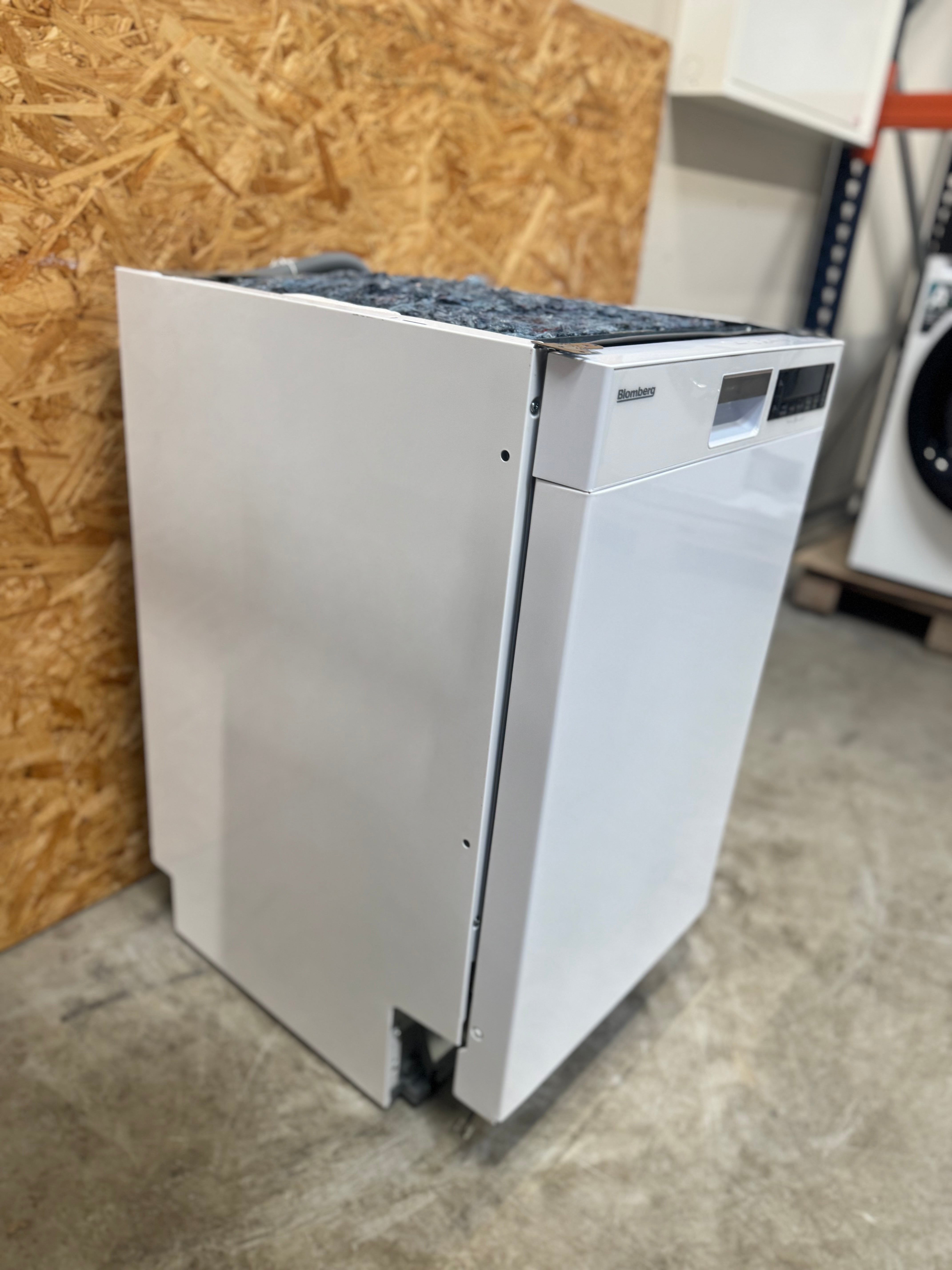 Blomberg 45cm opvaskemaskine GUS28S22W - D16773