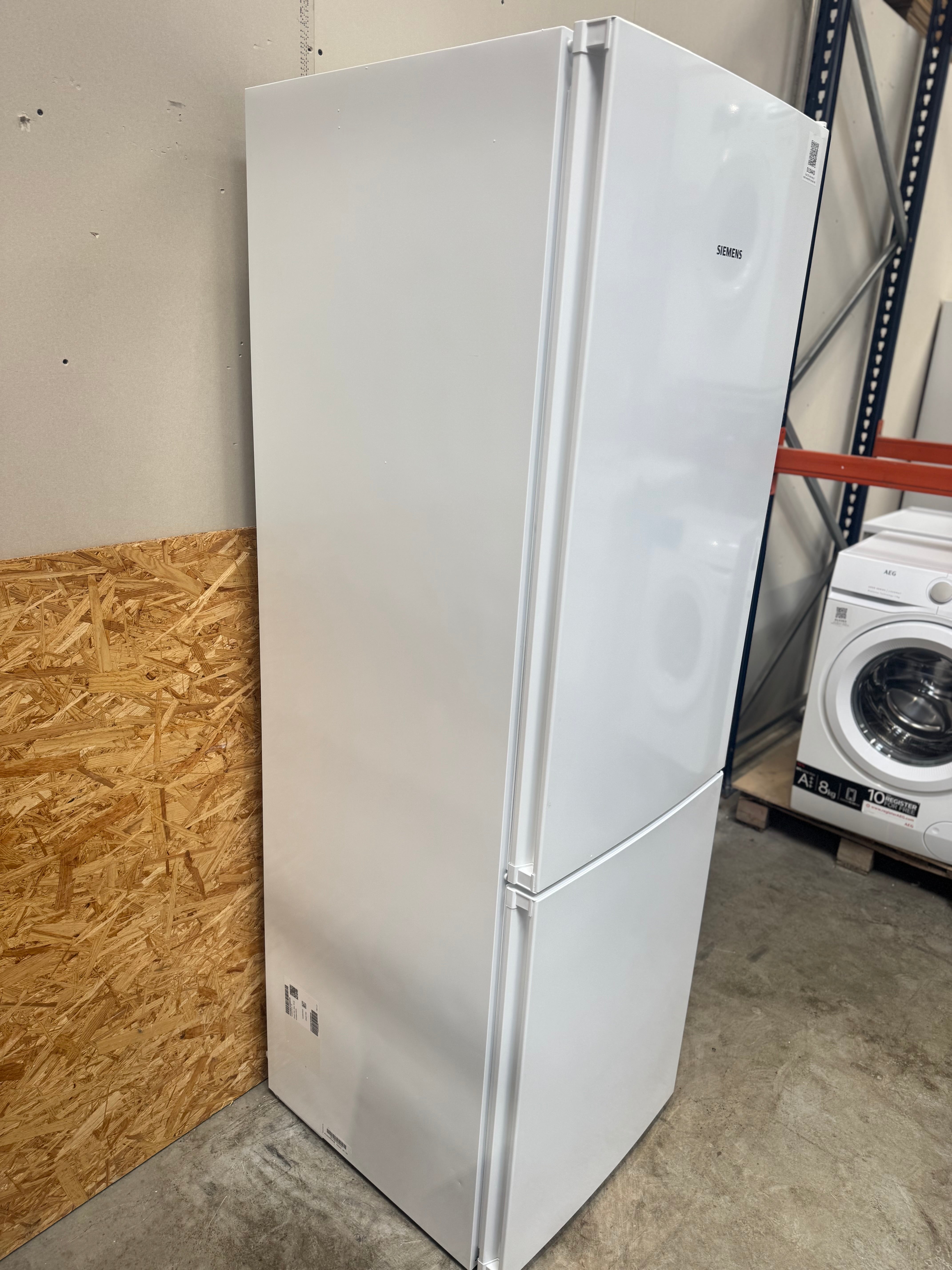 Siemens iQ300 køle/fryseskab KG36NVWEB - D15443
