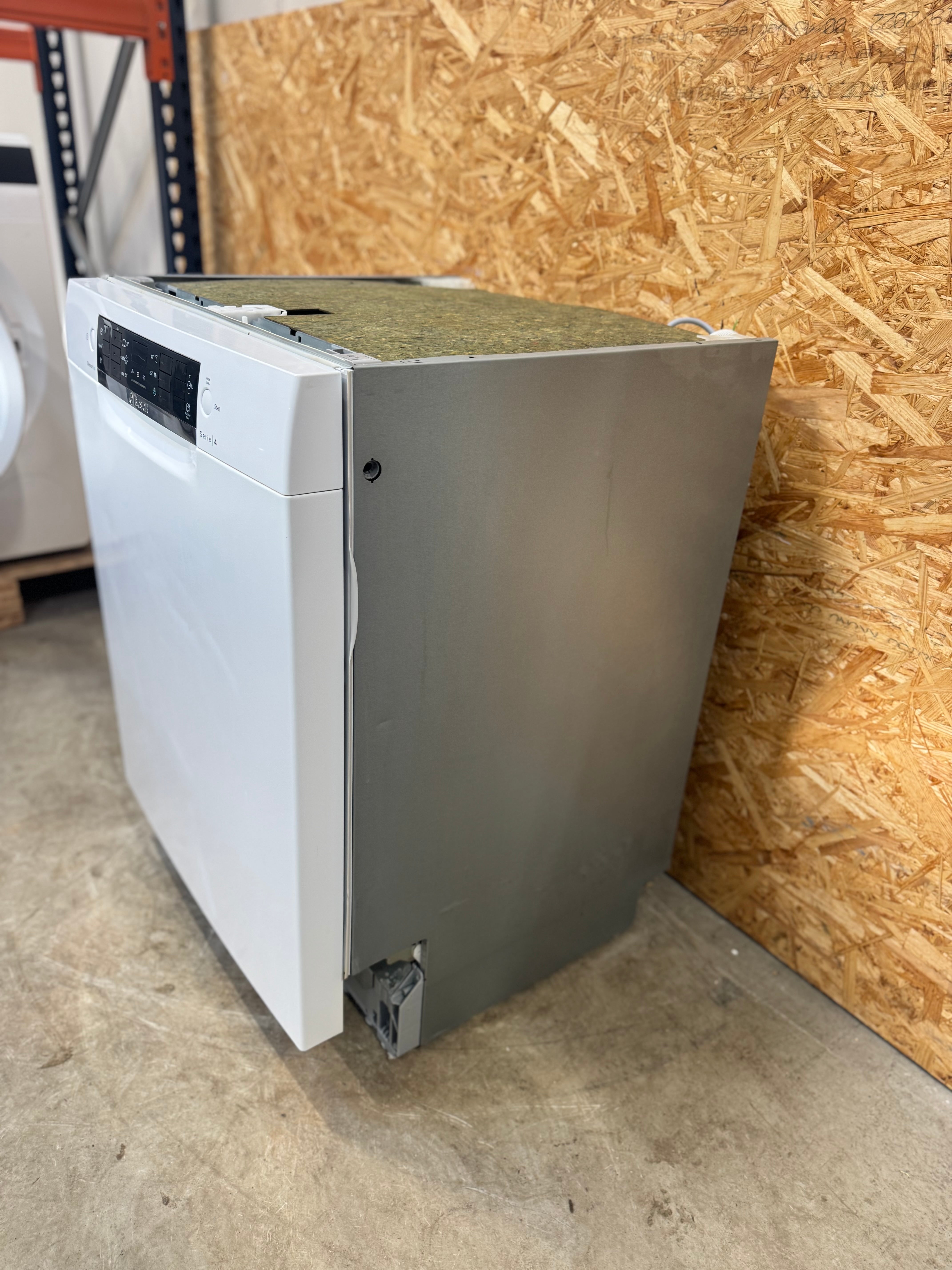 Bosch Opvaskemaskine SMU46CW01S - D15634