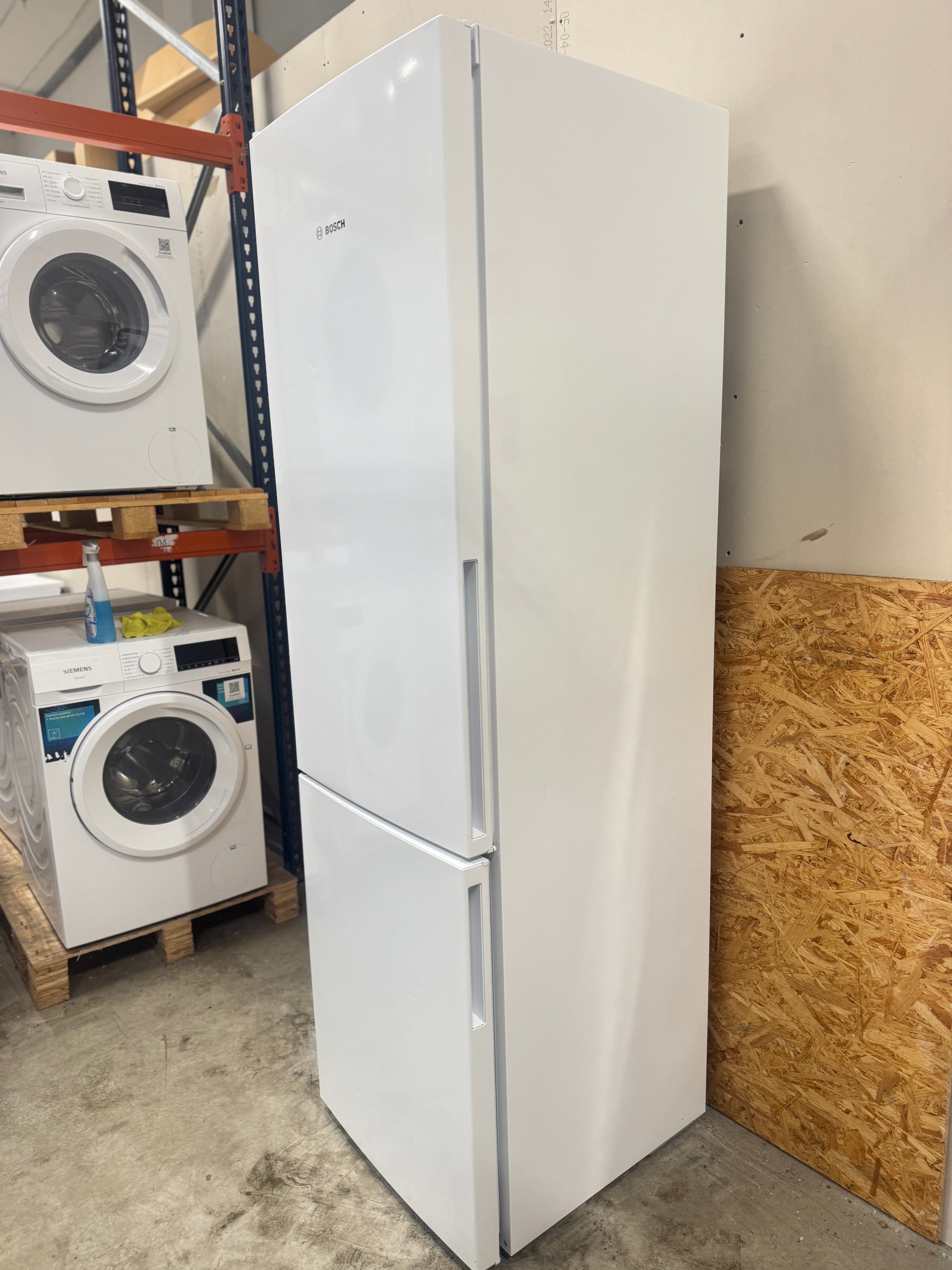 Bosch køle/fryseskab KGV39VWEA - D17389